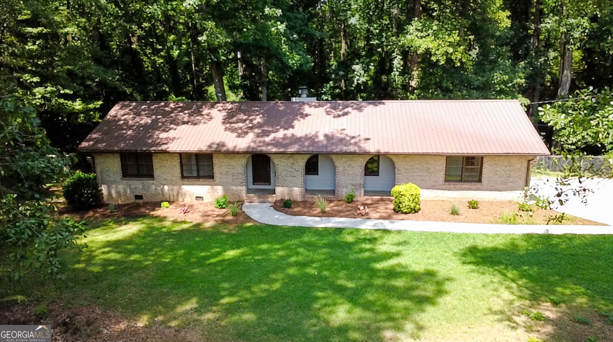 1191 Arrowhead Road Property Photo 2