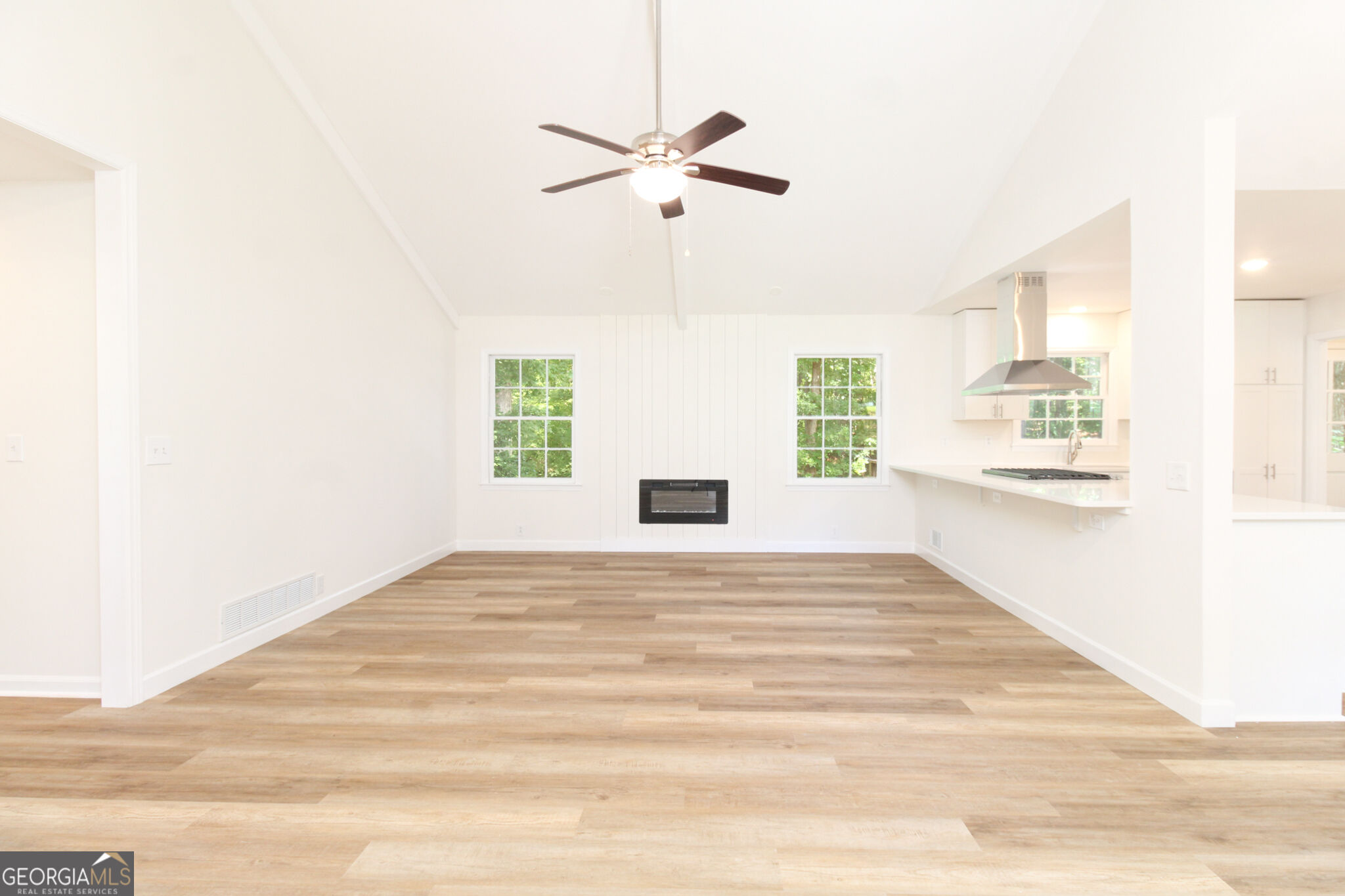 1191 Arrowhead Road Property Photo 9