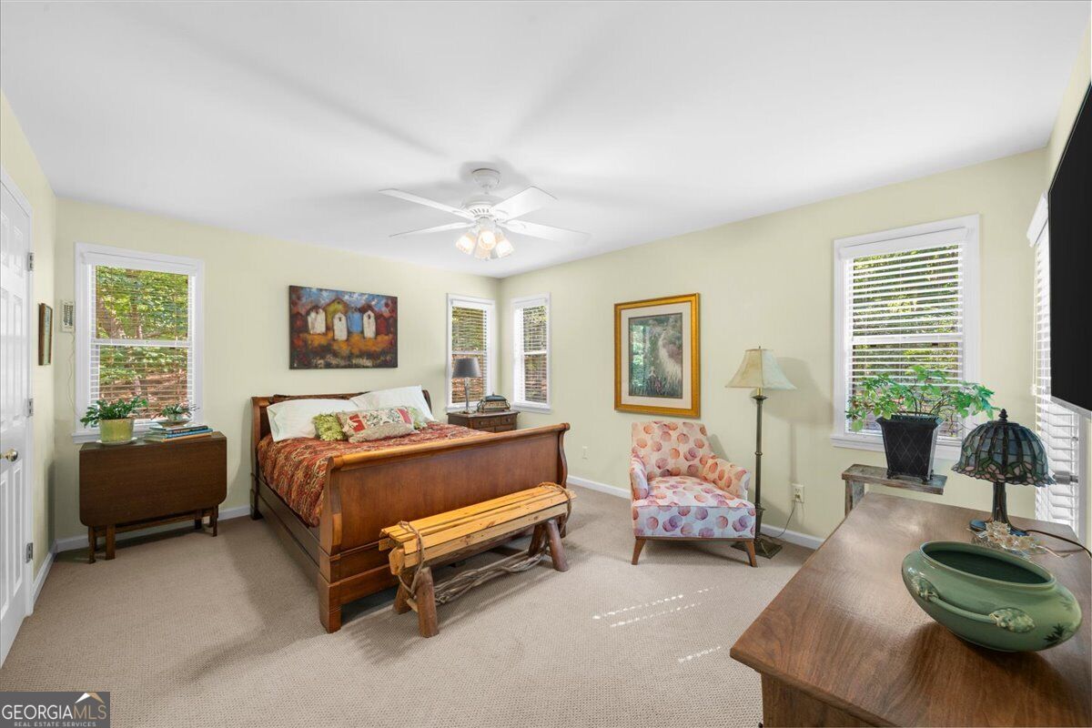 85 Winding Way Property Photo 13