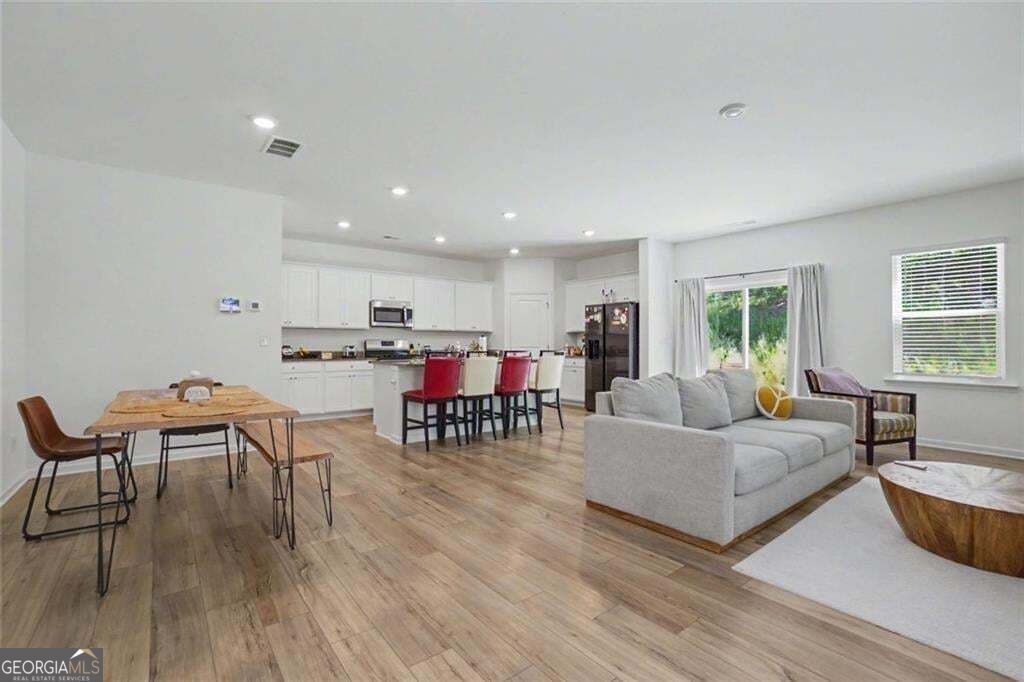 304 Rivulet Drive Property Photo 2