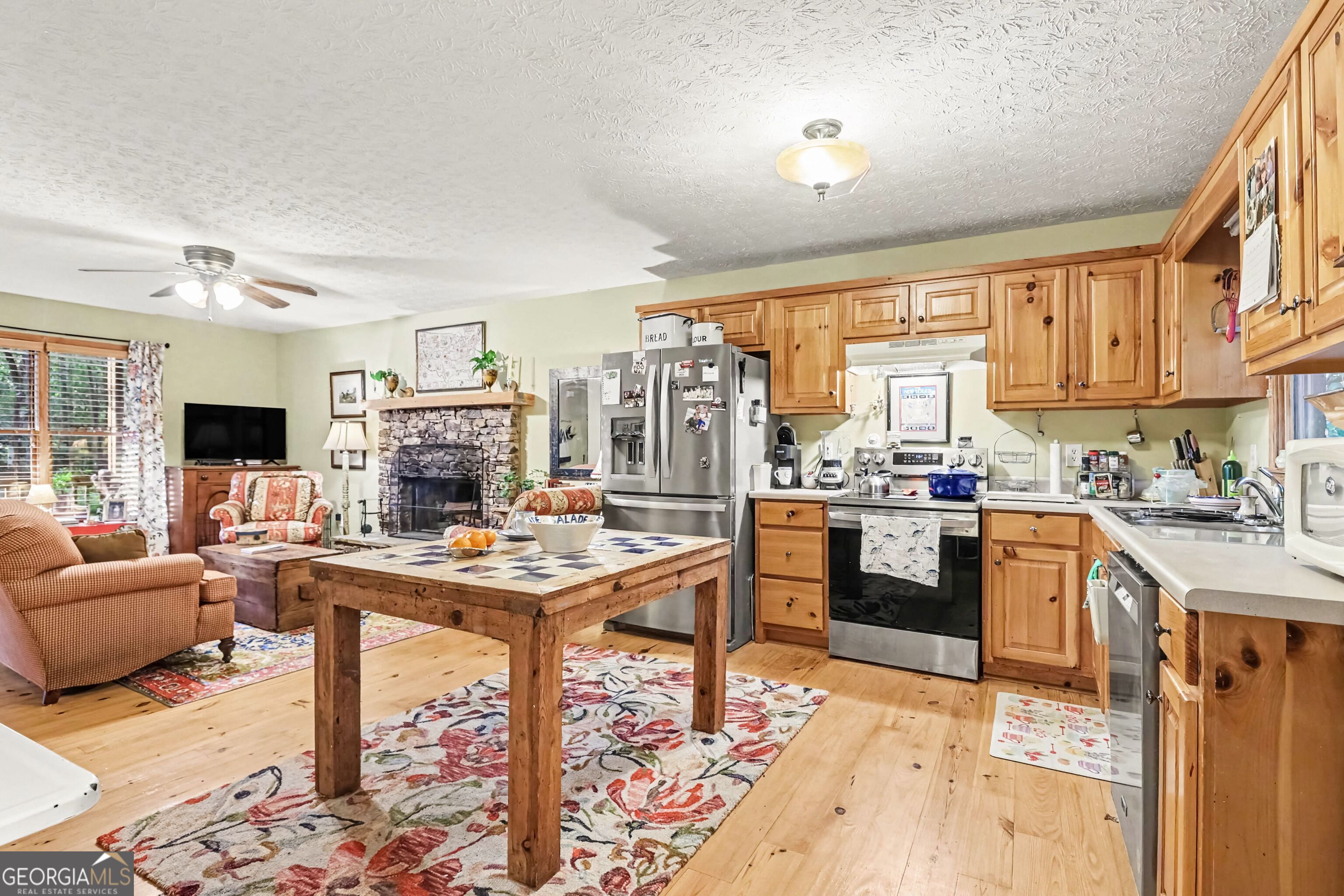 555 River Flow Drive Property Photo 10
