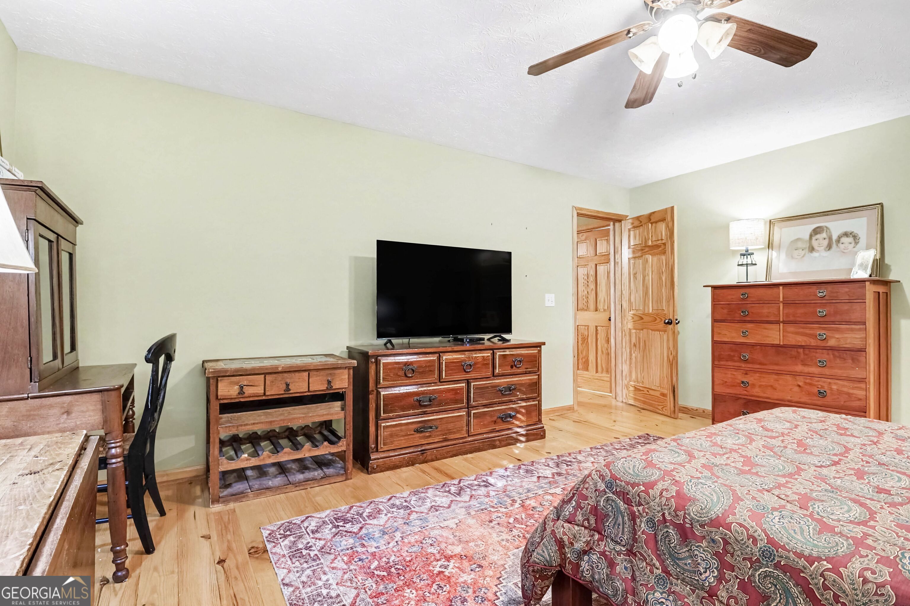 555 River Flow Drive Property Photo 13