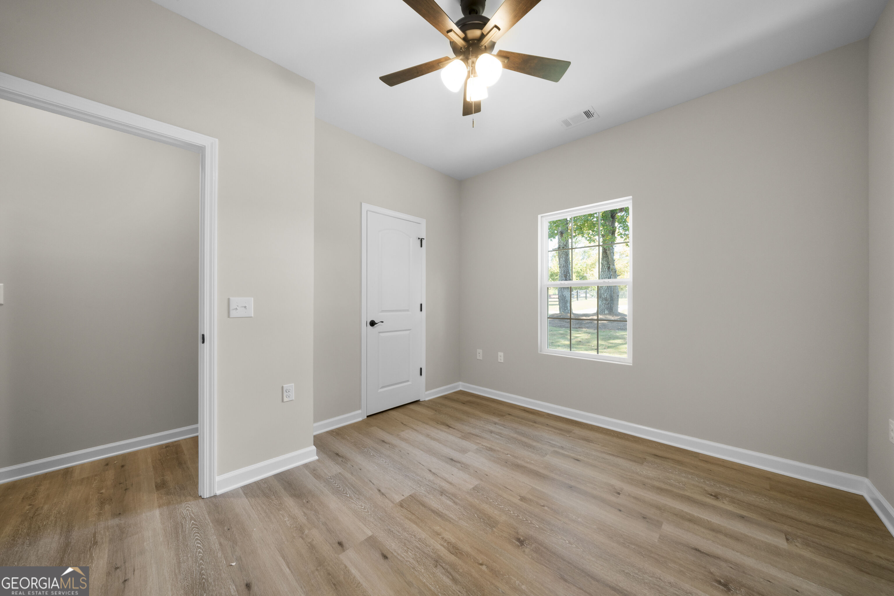 652 Harris Circle Property Photo 22