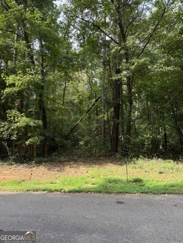 679 Middlesex Drive Property Photo 2
