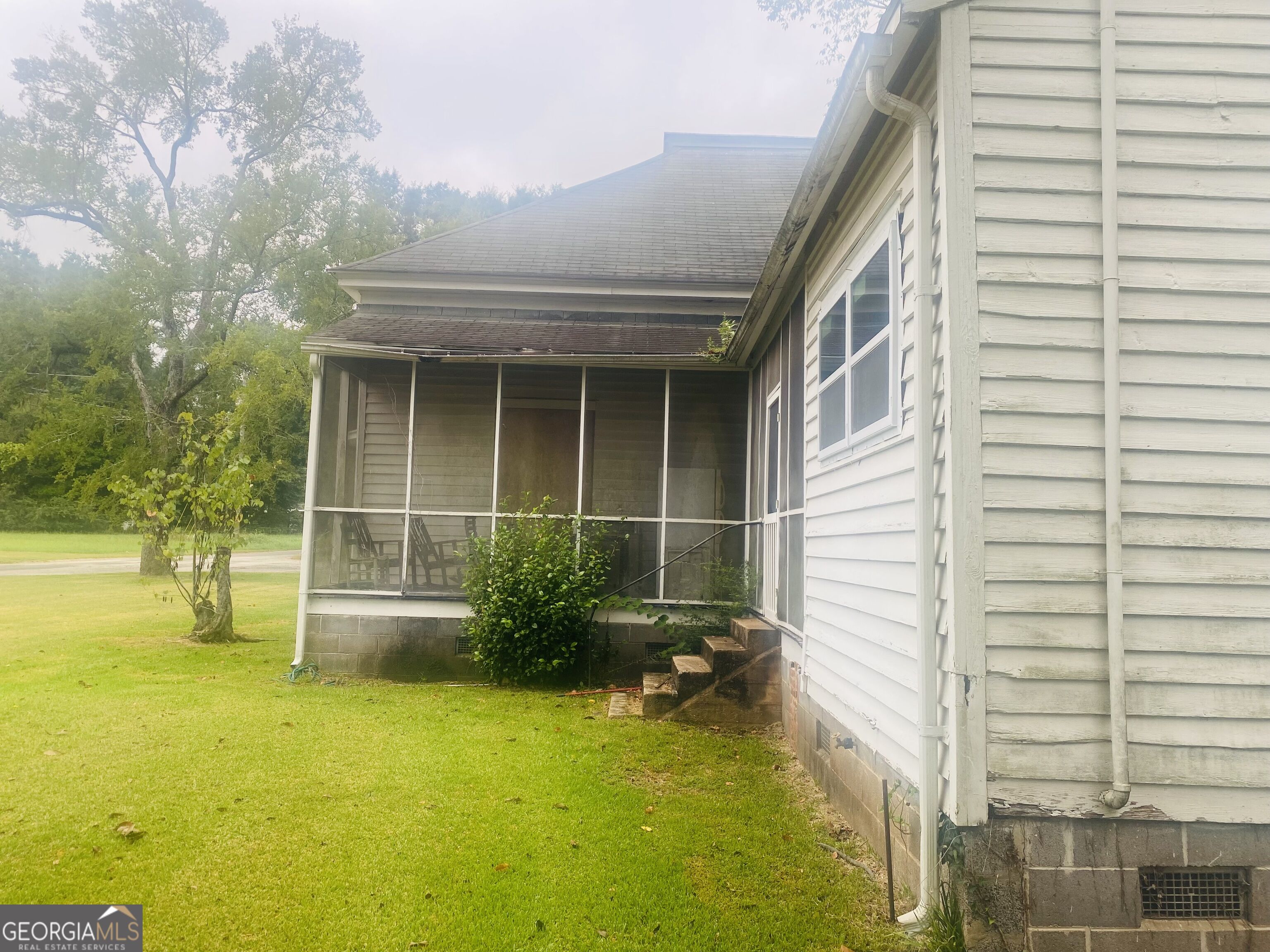 14 Walker Street Property Photo 39