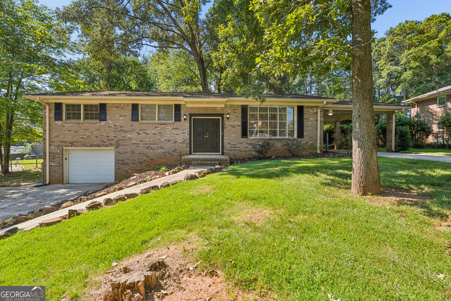 1209 Siesta Lane Property Photo 1