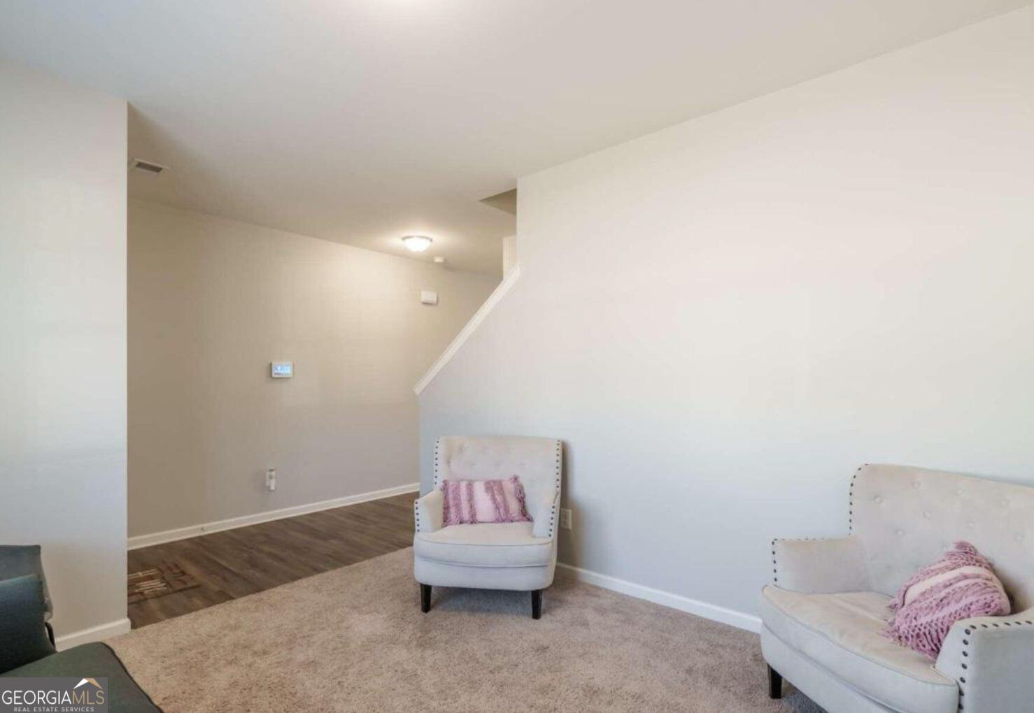 449 Mccall Way Property Photo 4