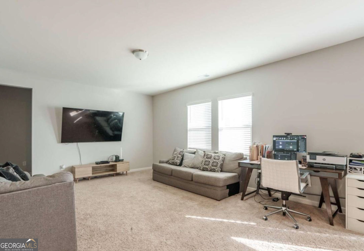 449 Mccall Way Property Photo 11
