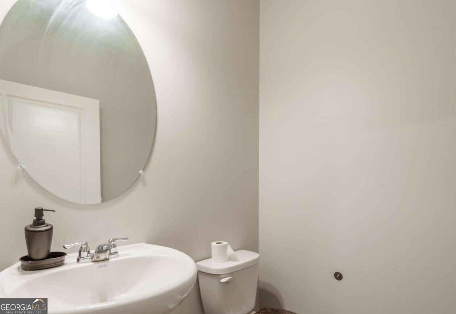 449 Mccall Way Property Photo 13