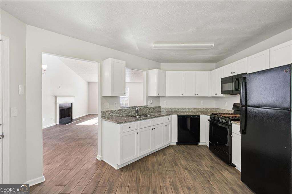4879 Lake Park Lane Property Photo 7