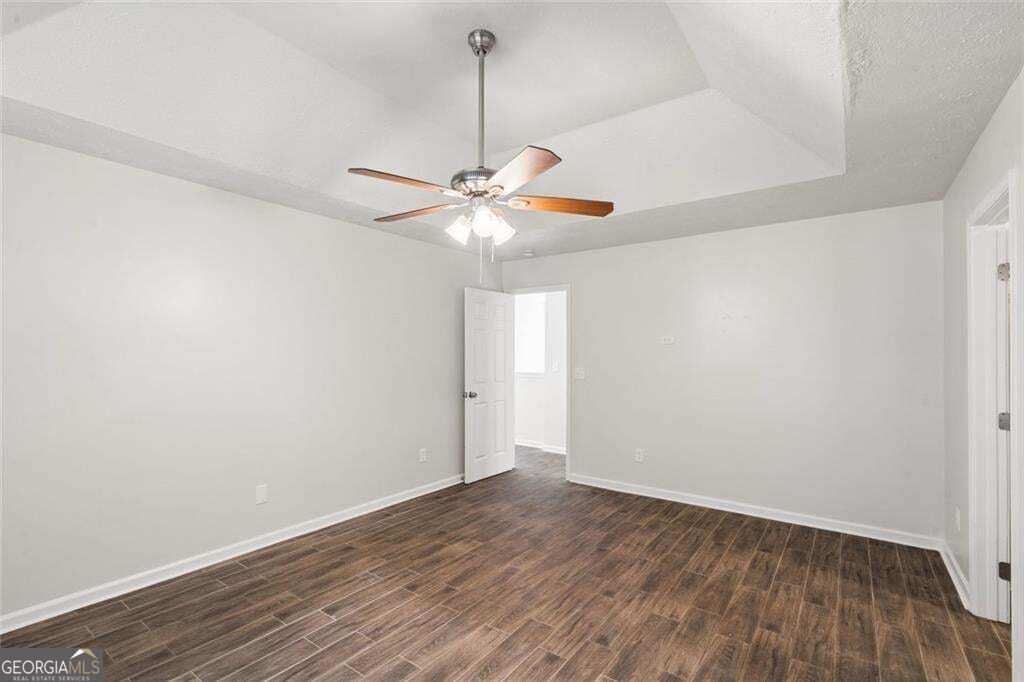 4879 Lake Park Lane Property Photo 9