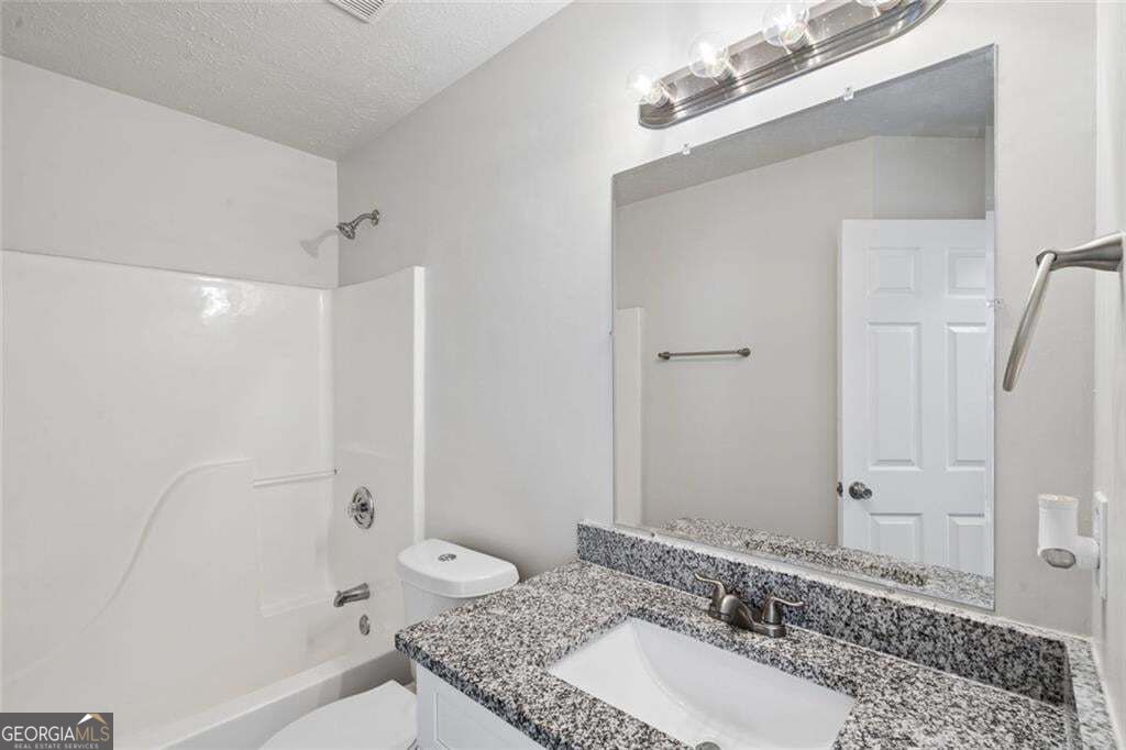 4879 Lake Park Lane Property Photo 11