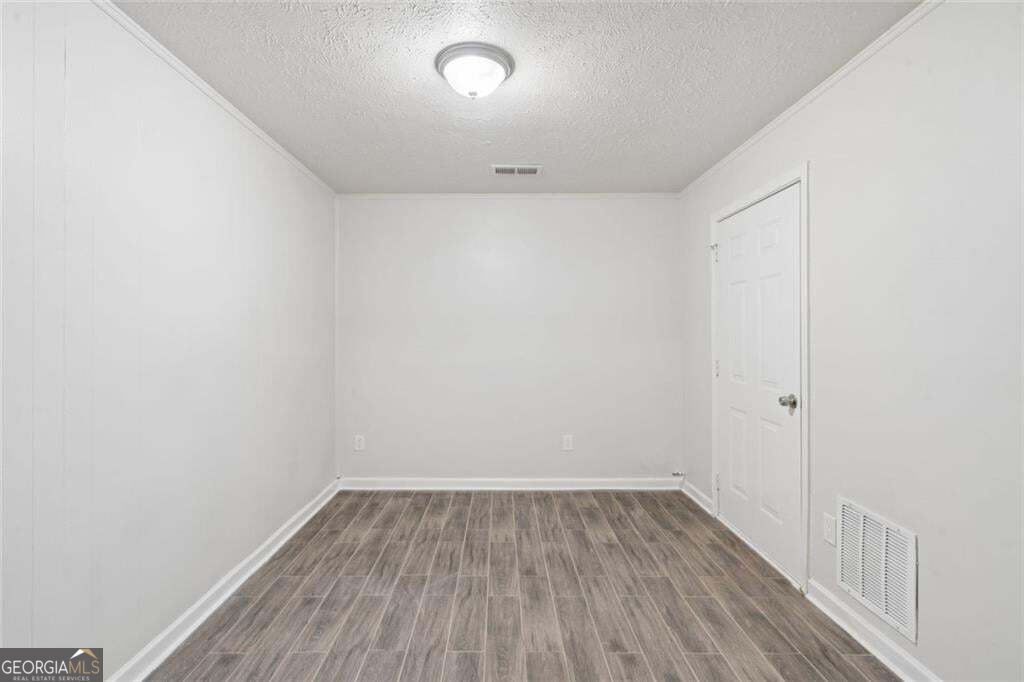4879 Lake Park Lane Property Photo 22