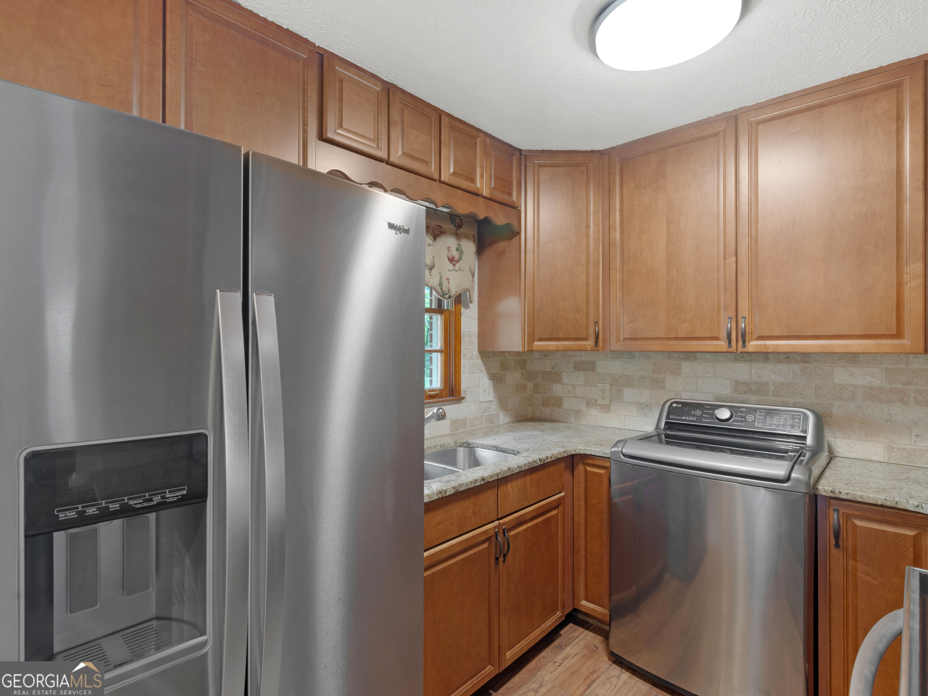 112 Beacon Street Property Photo 8