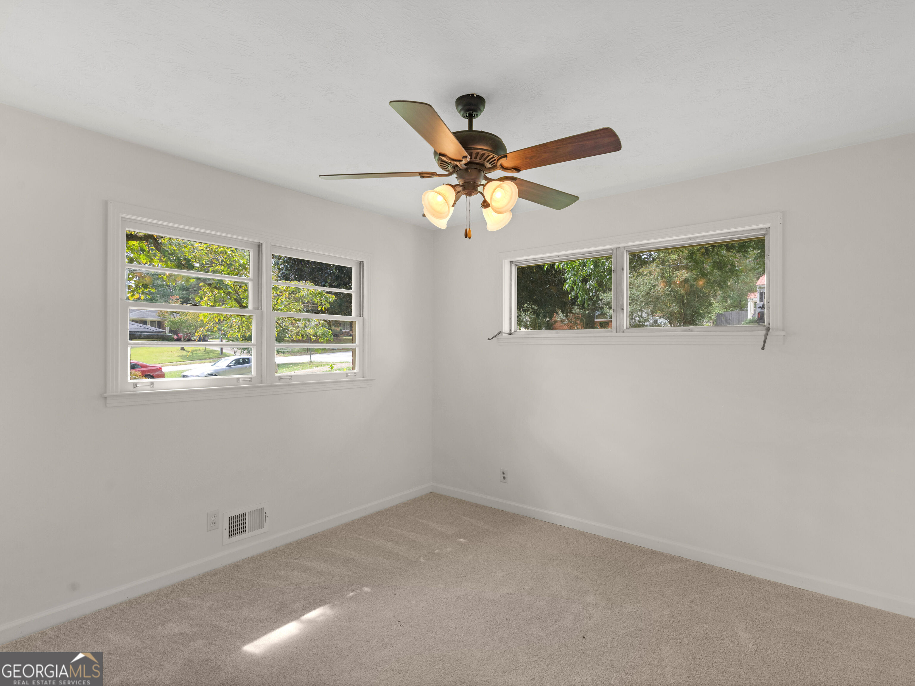 112 Beacon Street Property Photo 18