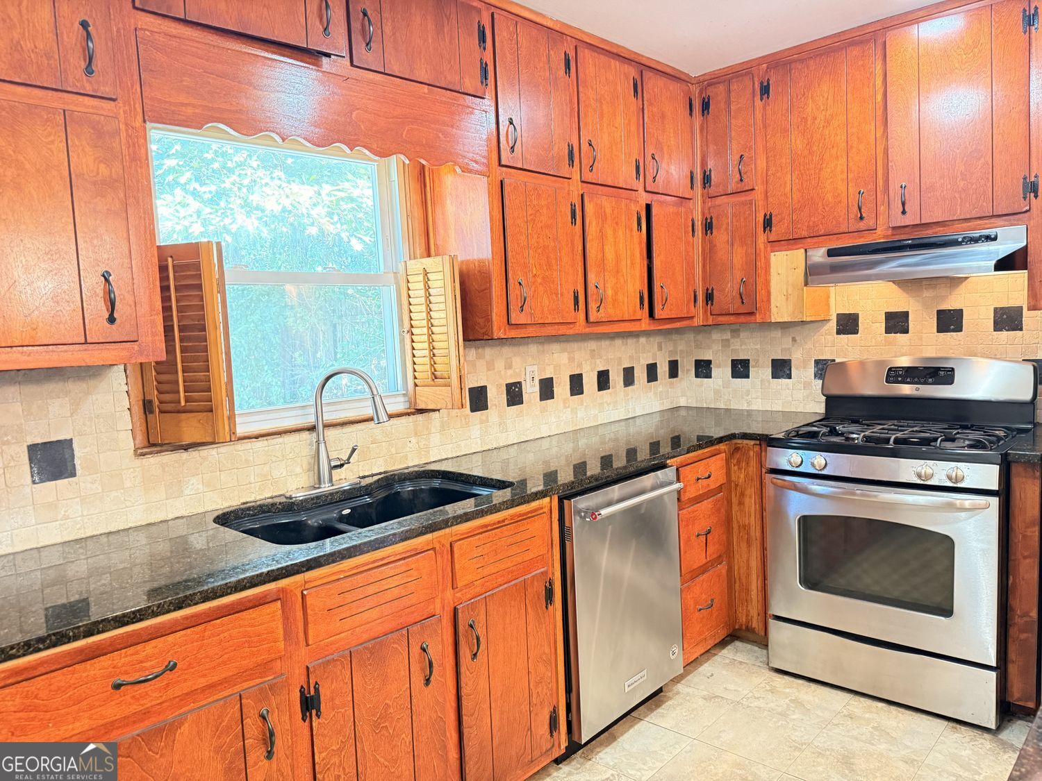 6556 Wendell Circle Property Photo 12
