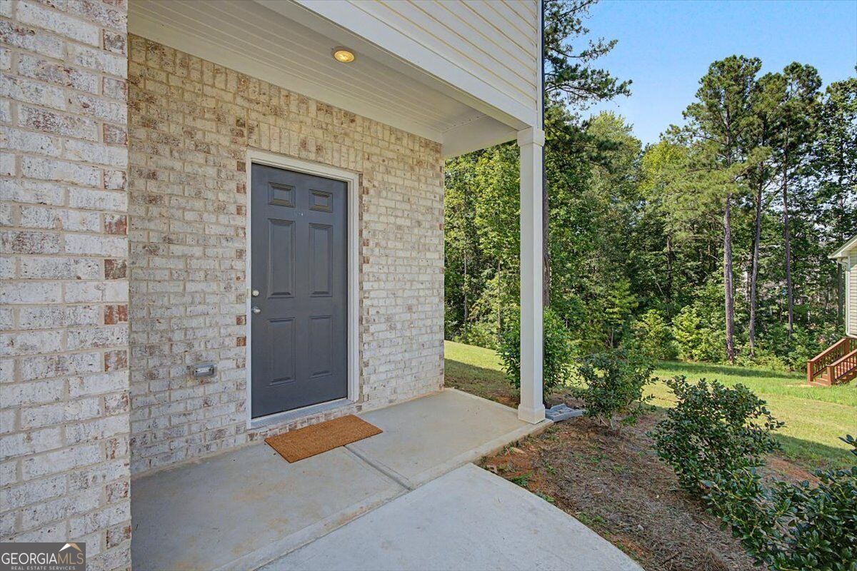111 Woodside Court Property Photo 3