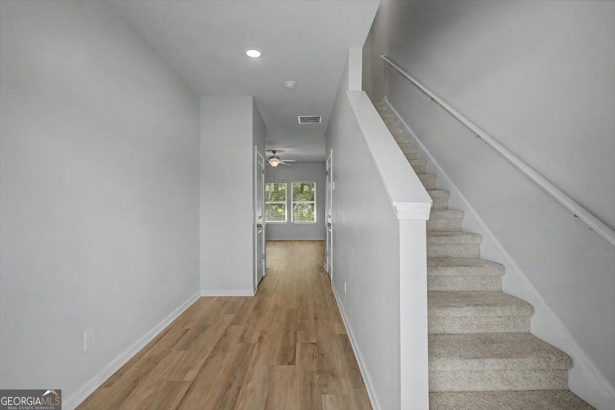 111 Woodside Court Property Photo 4