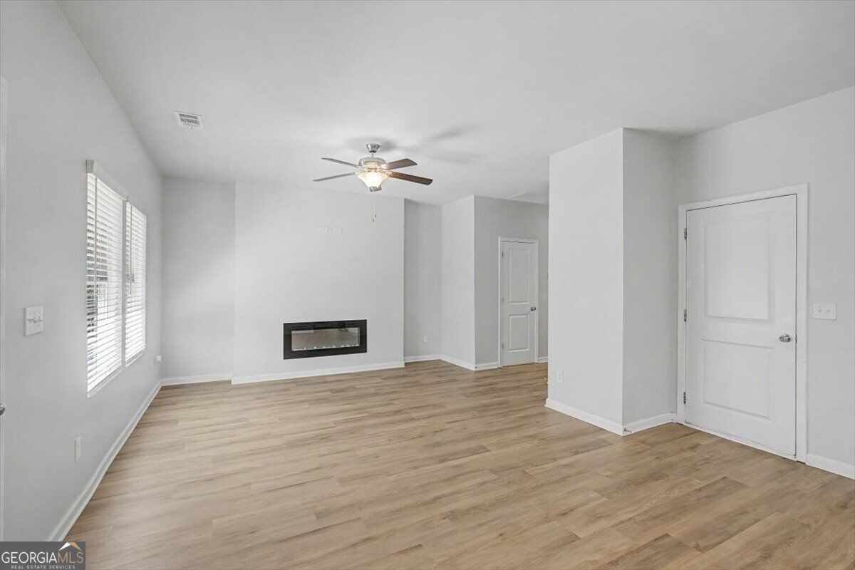 111 Woodside Court Property Photo 9