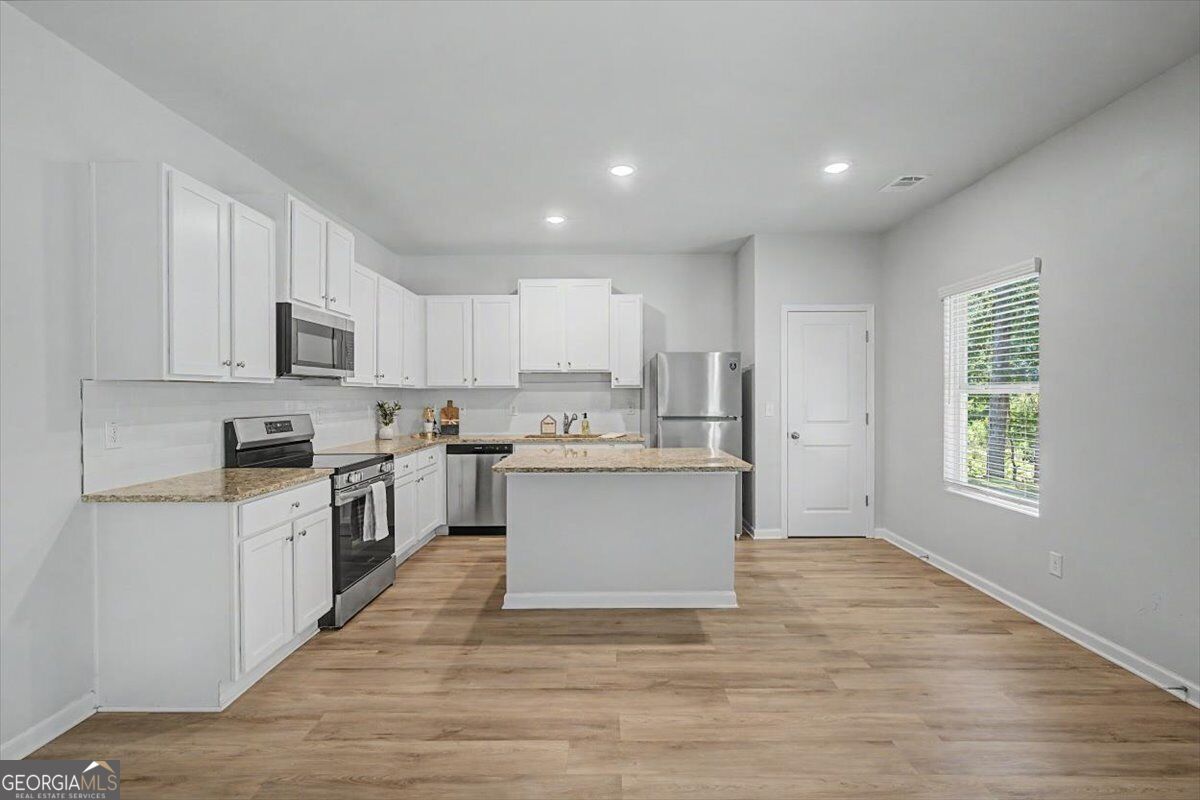 111 Woodside Court Property Photo 12