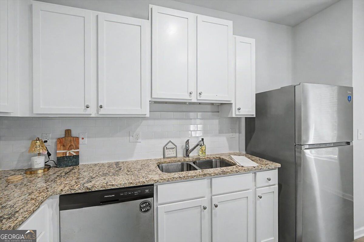 111 Woodside Court Property Photo 16