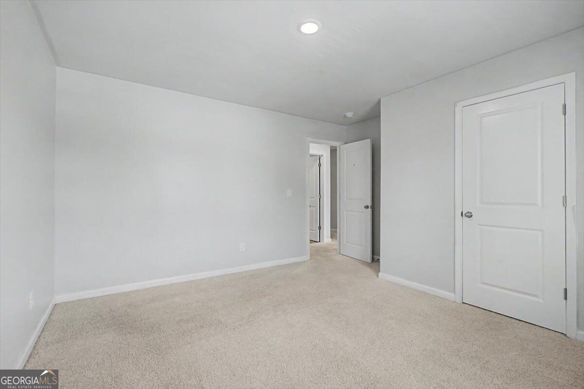 111 Woodside Court Property Photo 23