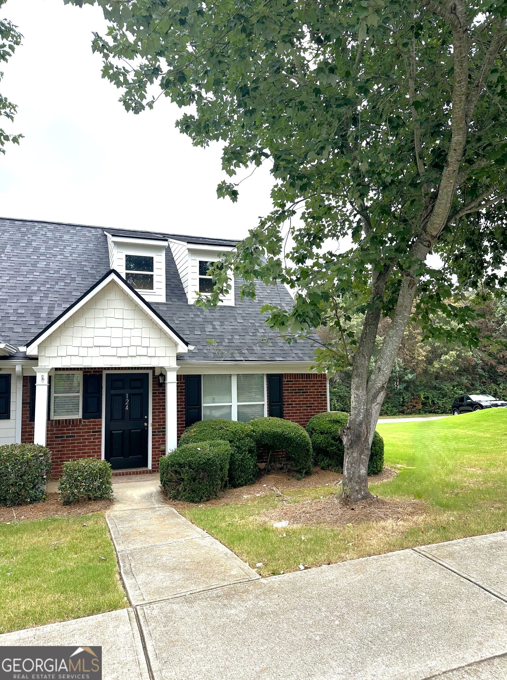 124 Bridgewater Circle Property Photo 1