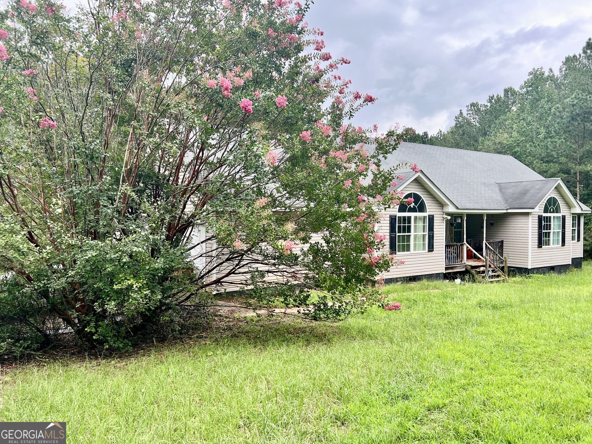 1383 Sims Road Se Property Photo 1