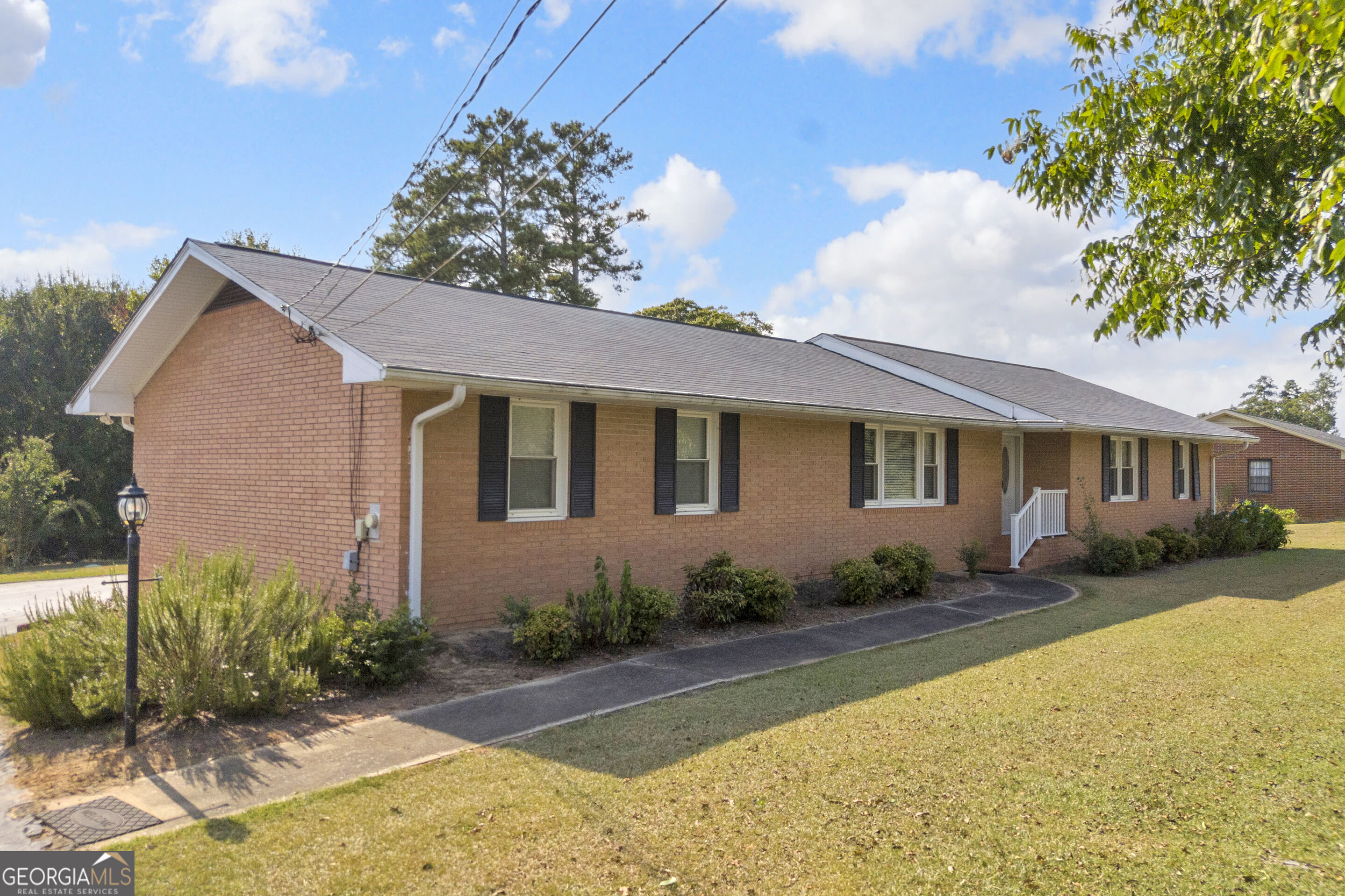 1229 Crestview Drive Property Photo 24