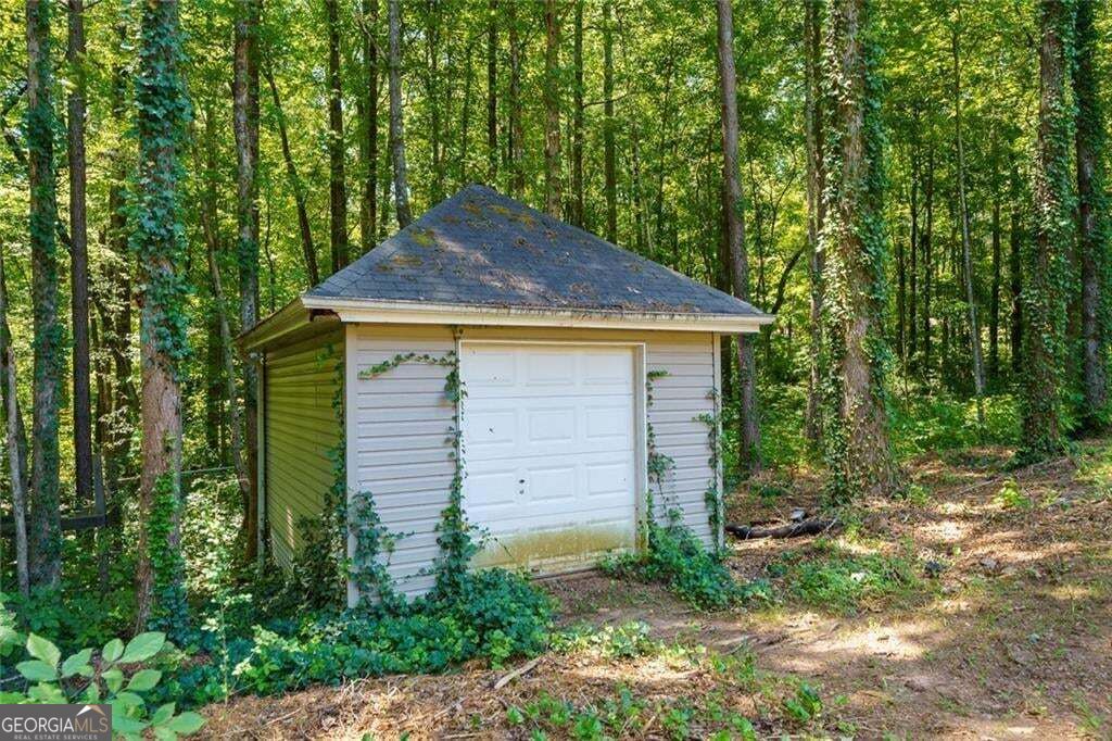 122 Keeble Creek Drive Property Photo 48