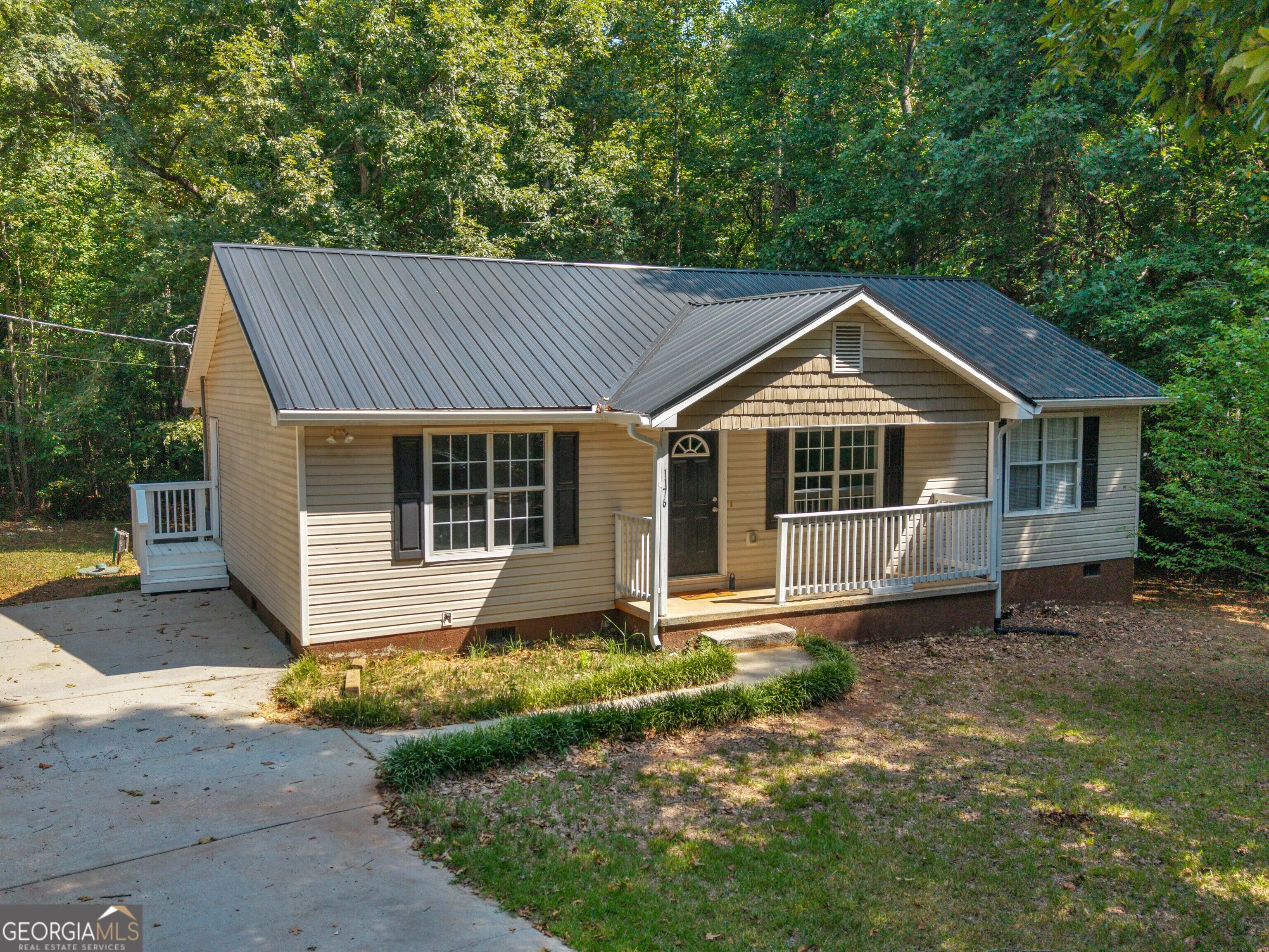 1176 Minter Road Property Photo 1