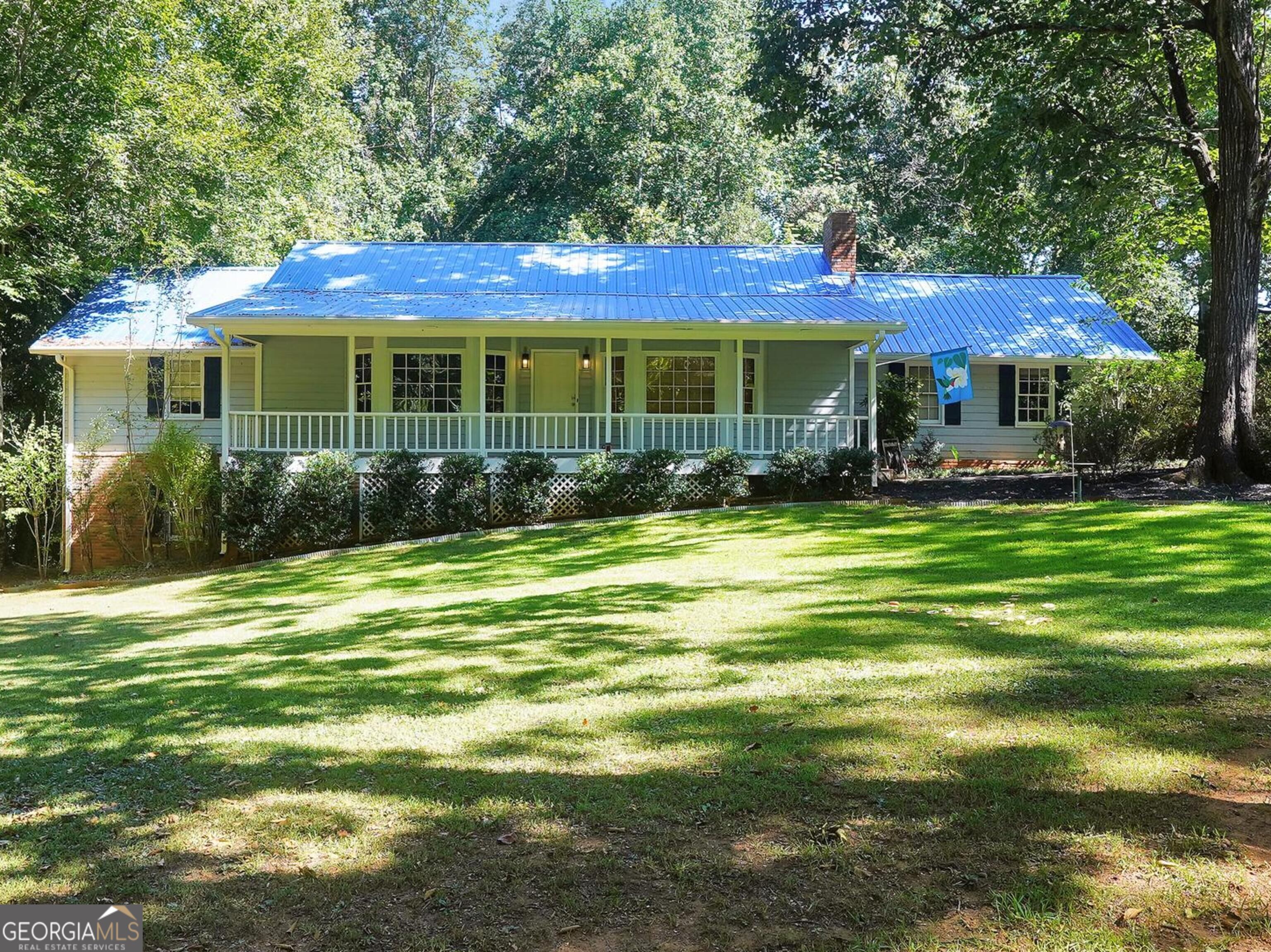 10 Melissa Drive Property Photo 1
