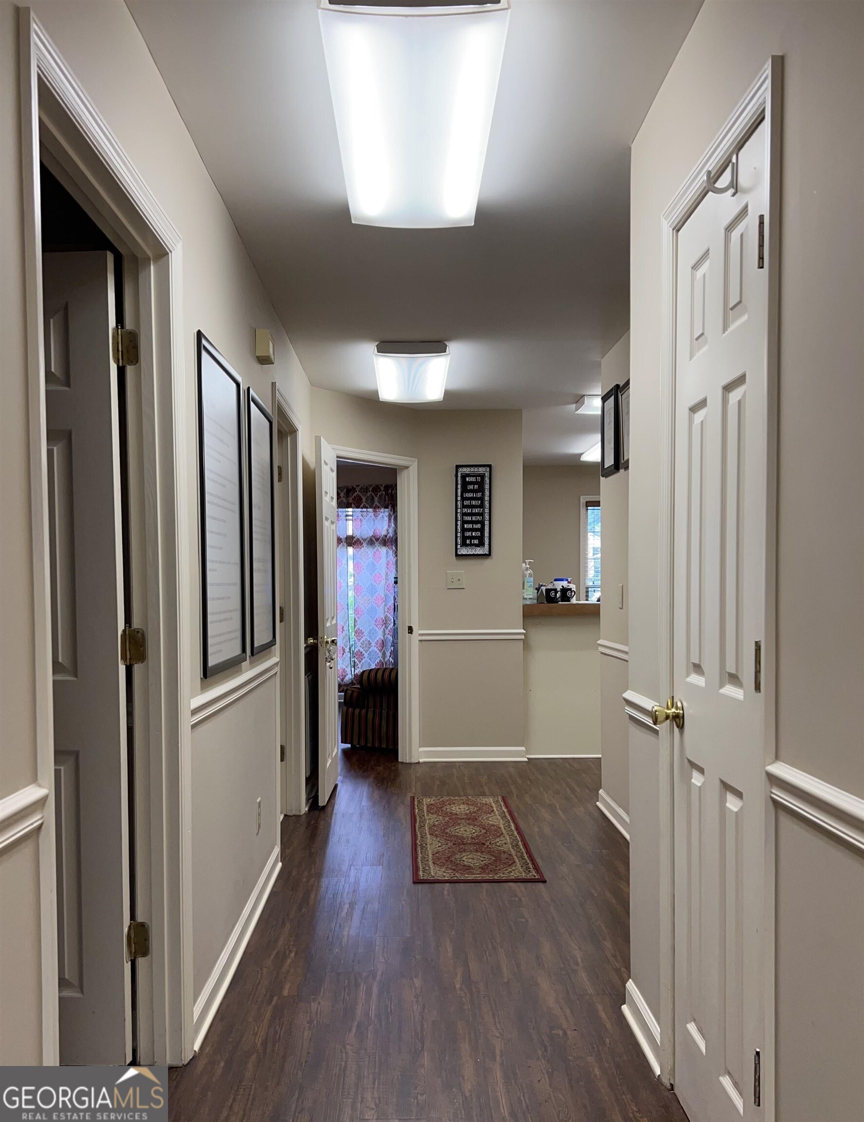 549 S Main Street Property Photo 8