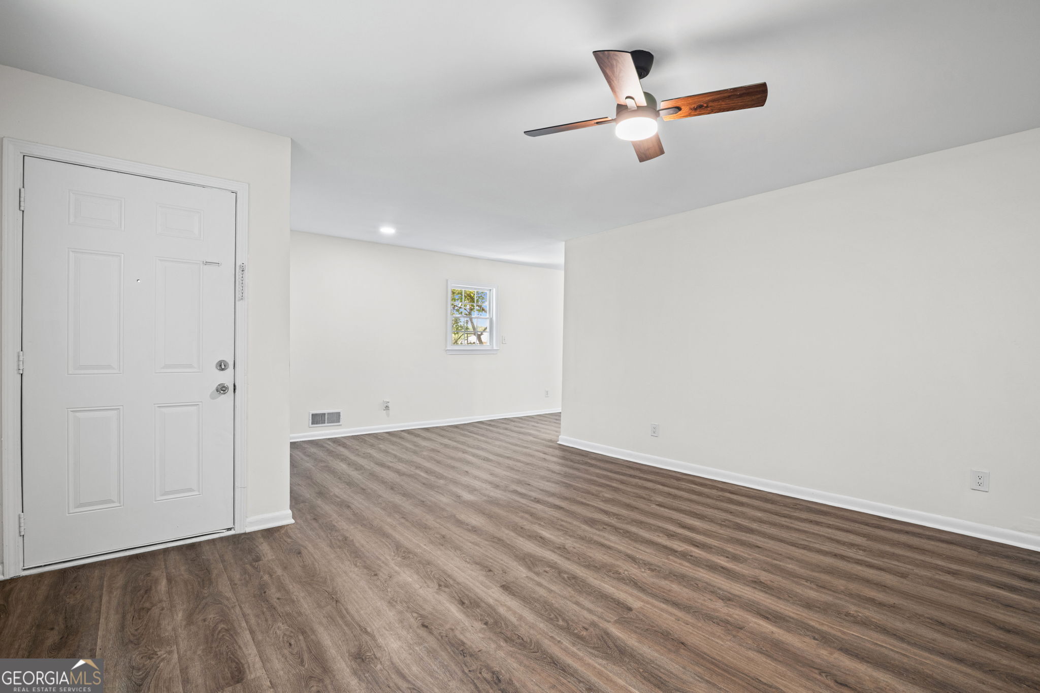 2840 Somerton Drive Property Photo 6