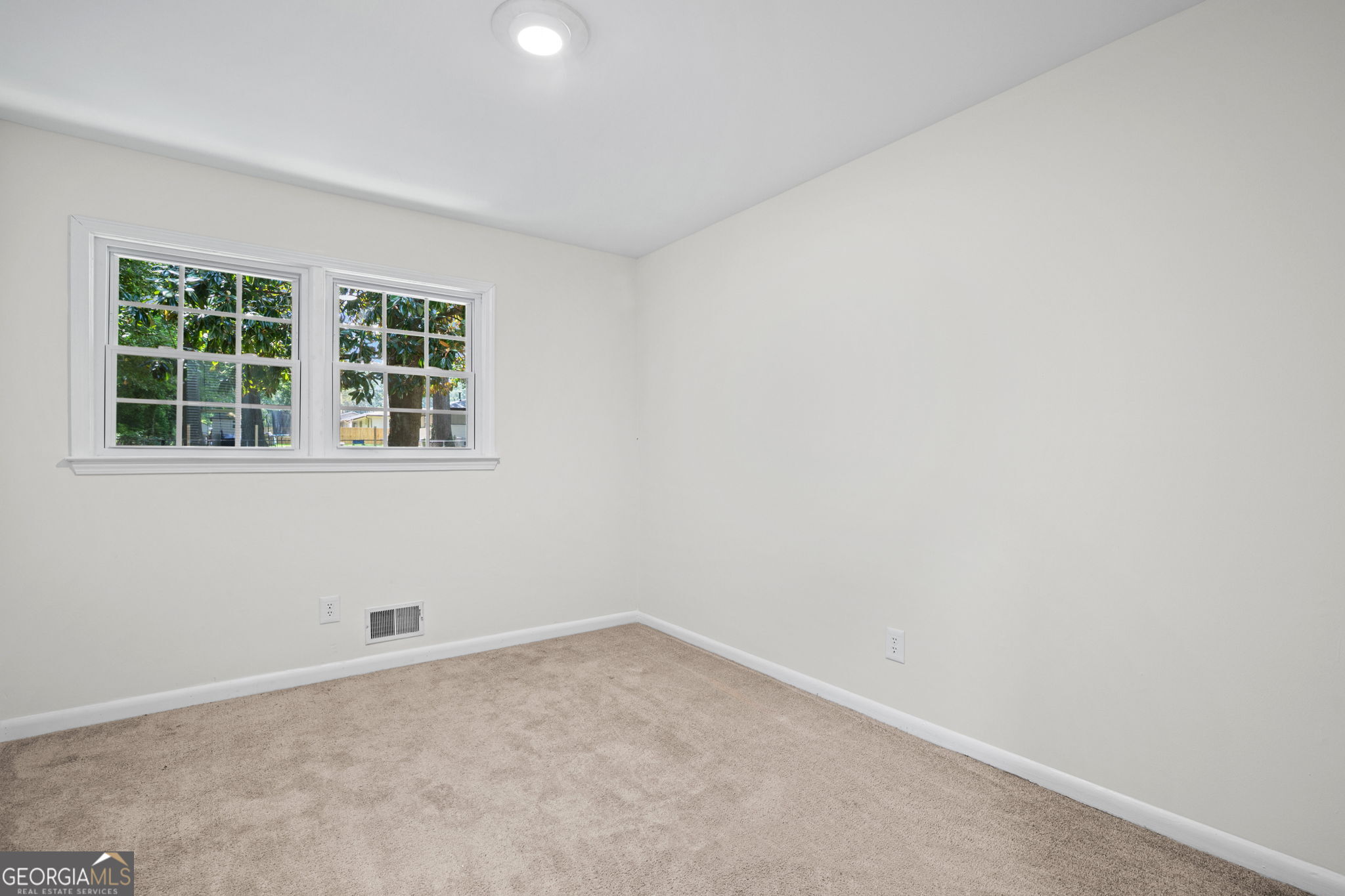 2840 Somerton Drive Property Photo 23