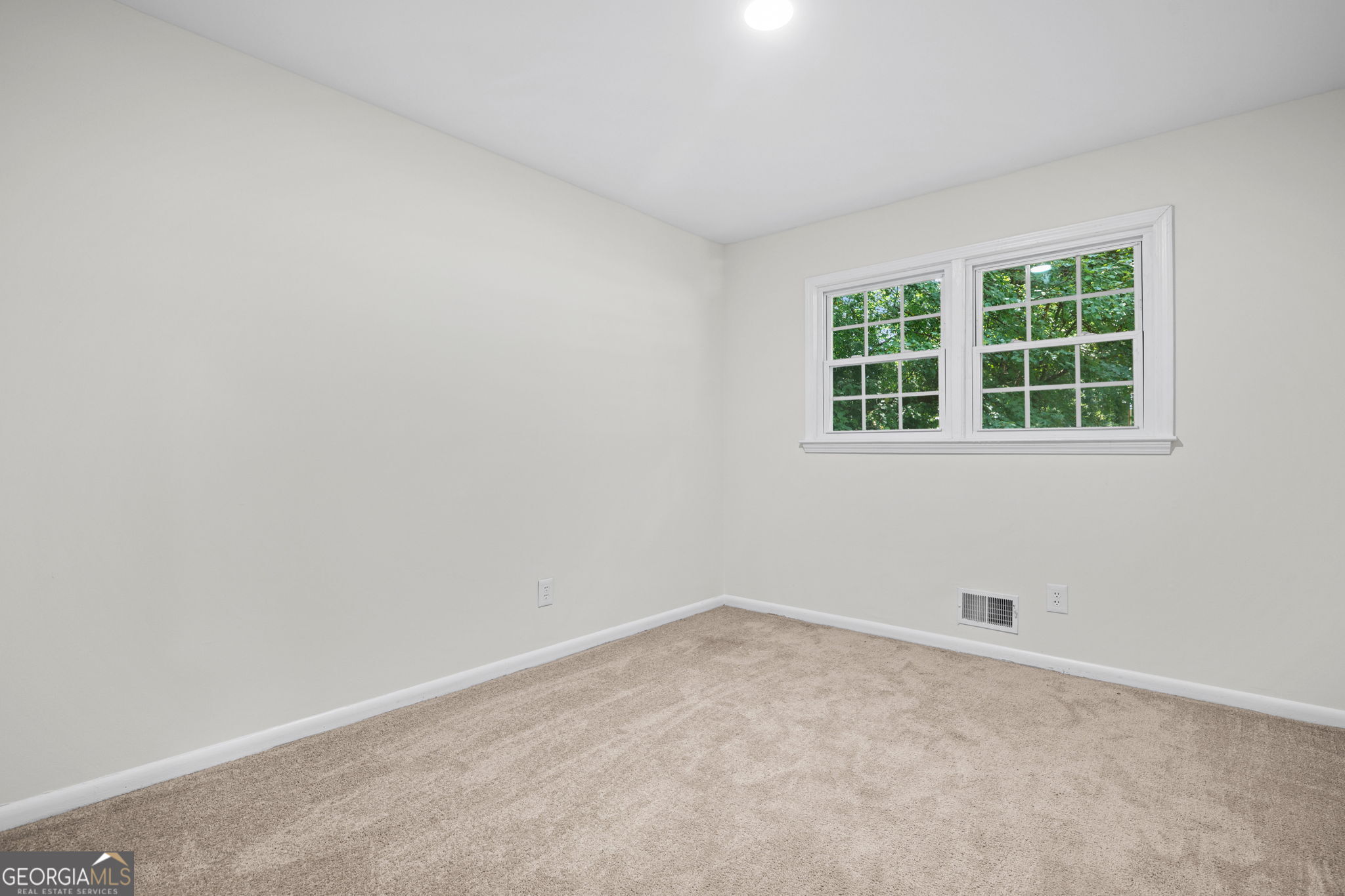 2840 Somerton Drive Property Photo 27
