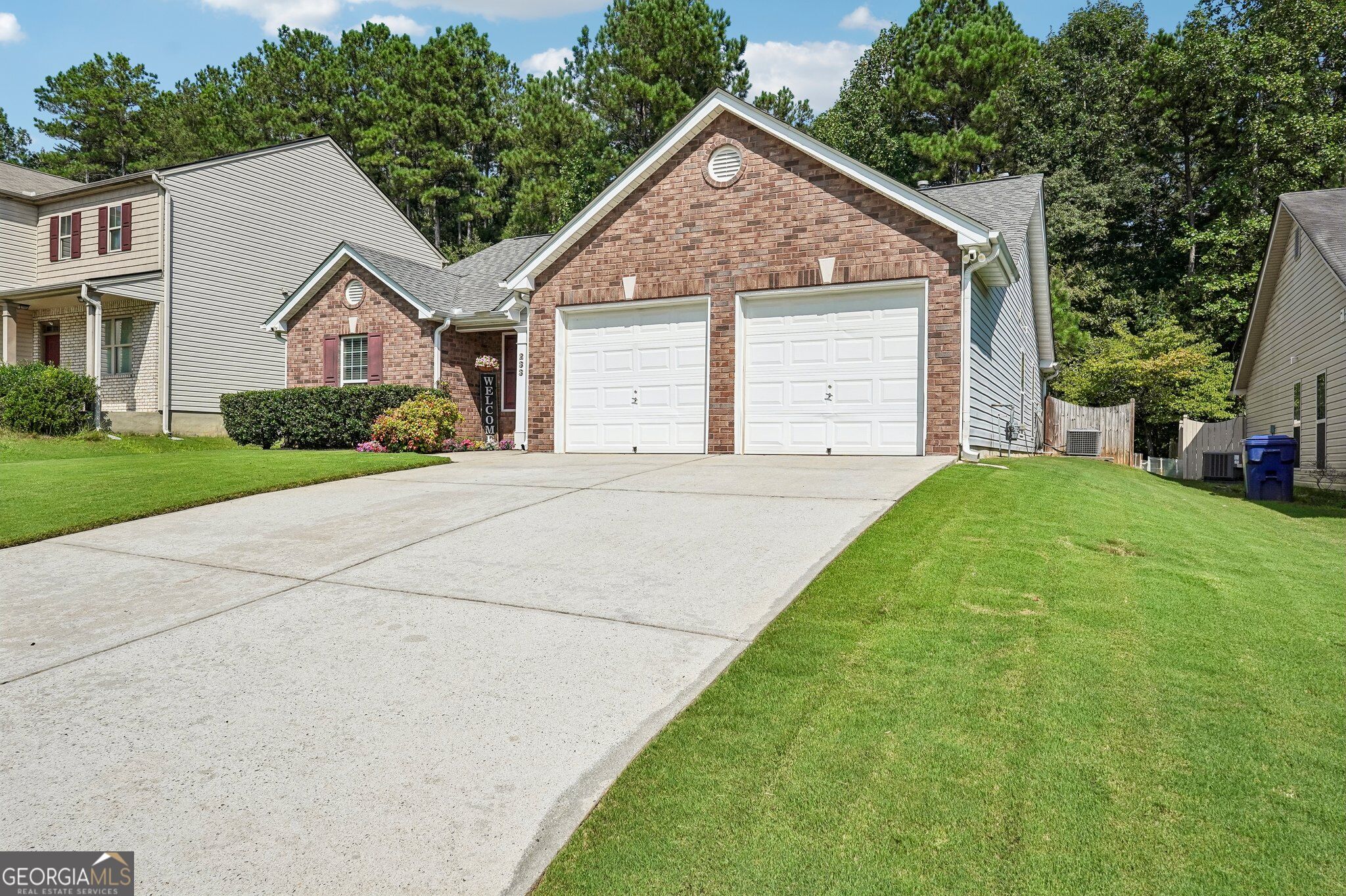 233 Arbor Creek Drive Property Photo 2