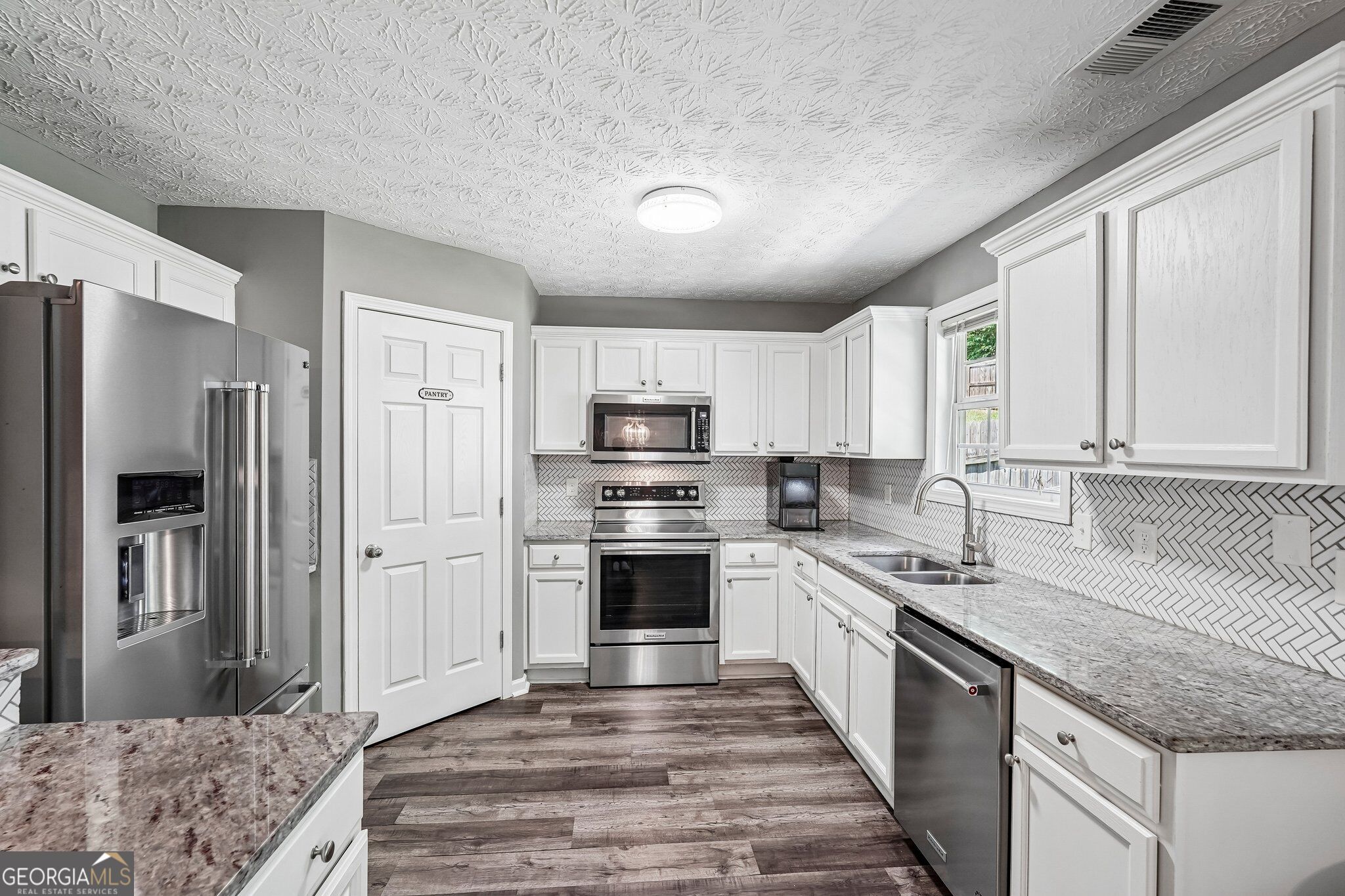 233 Arbor Creek Drive Property Photo 14