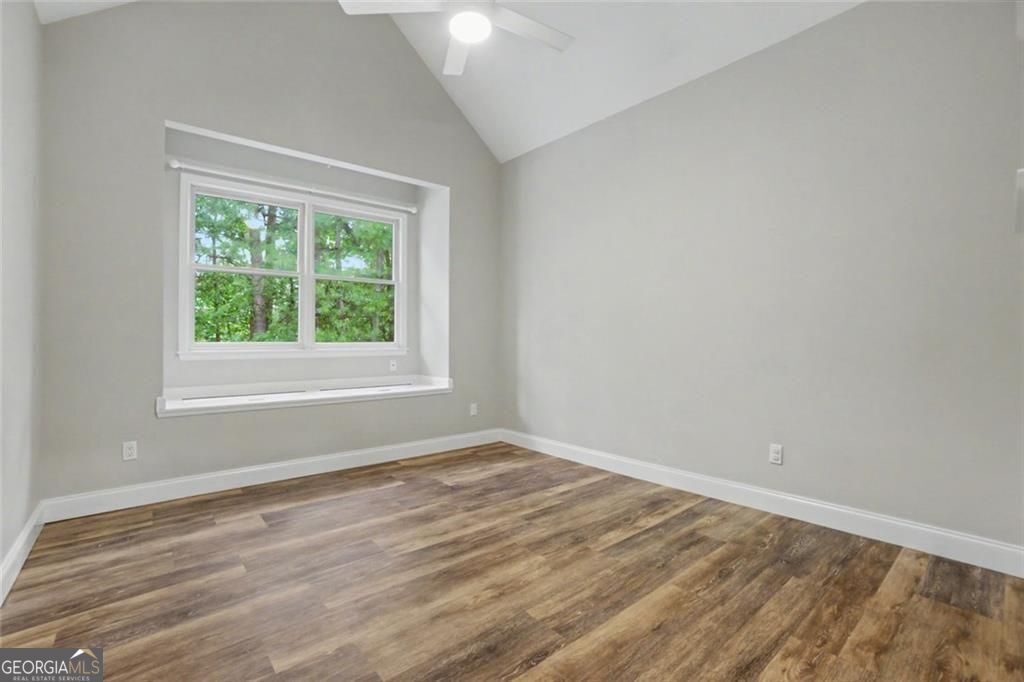 102 Legacy Court Property Photo 34