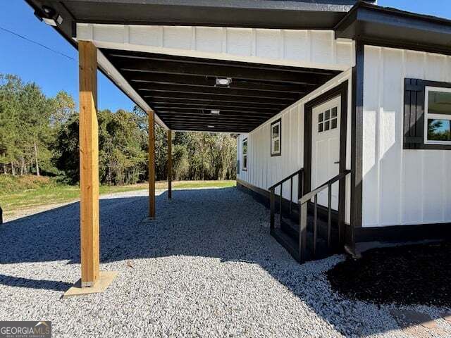 69 Easy Street Property Photo 4
