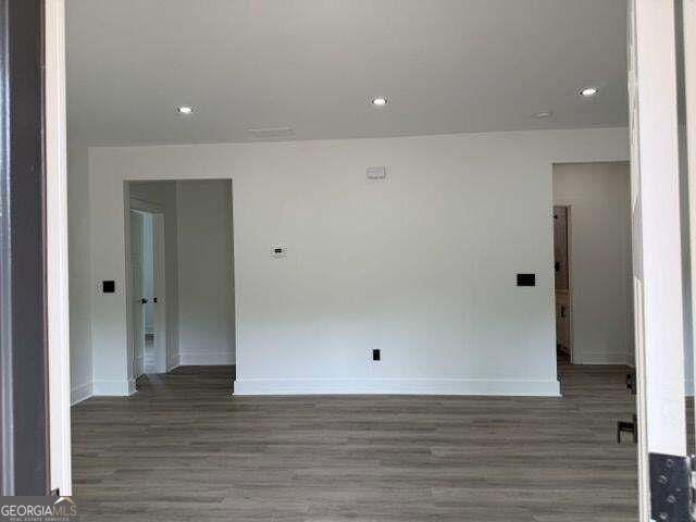 69 Easy Street Property Photo 5