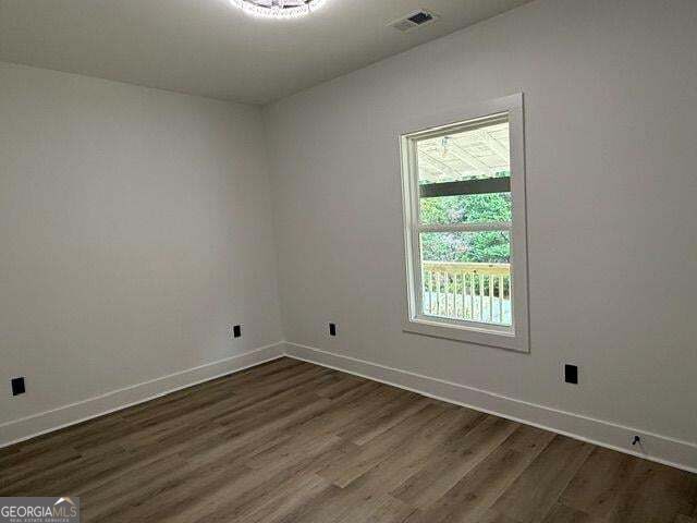 69 Easy Street Property Photo 13
