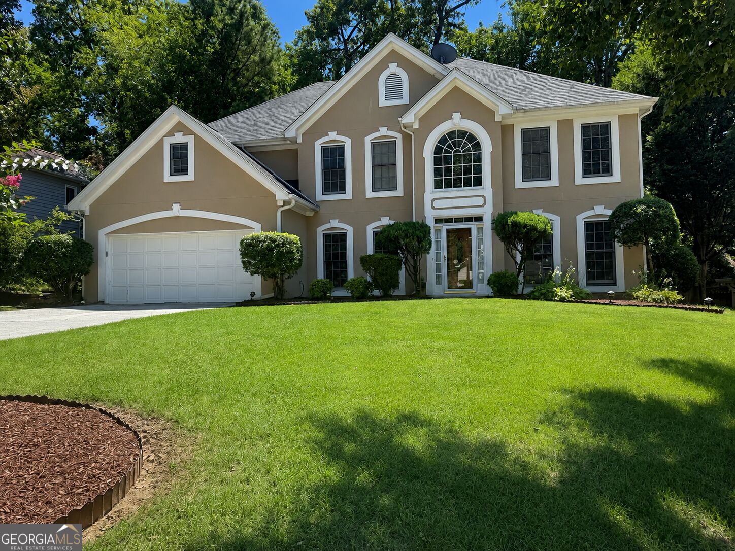 243 Harbor Pointe Drive Property Photo 1