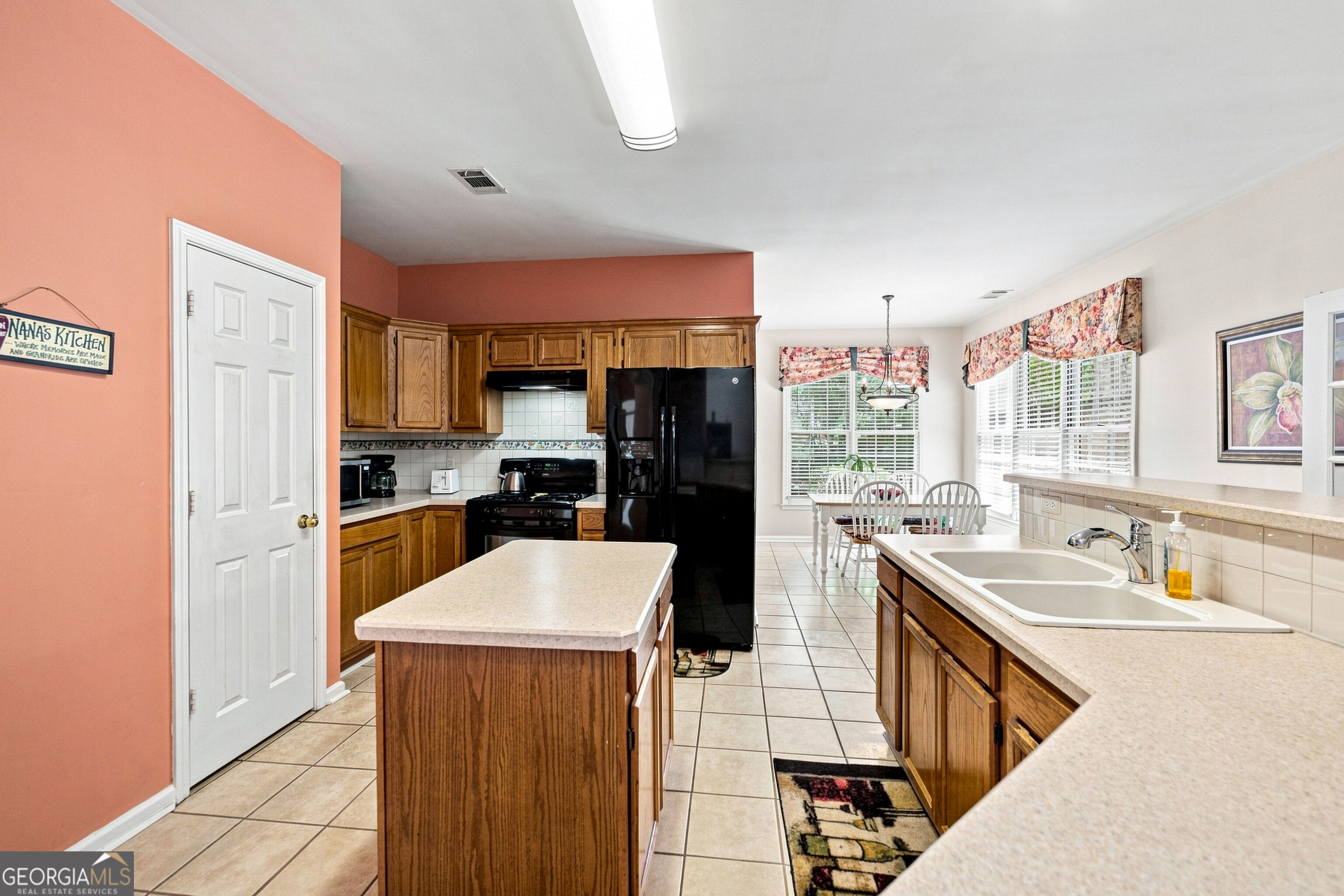 243 Harbor Pointe Drive Property Photo 14