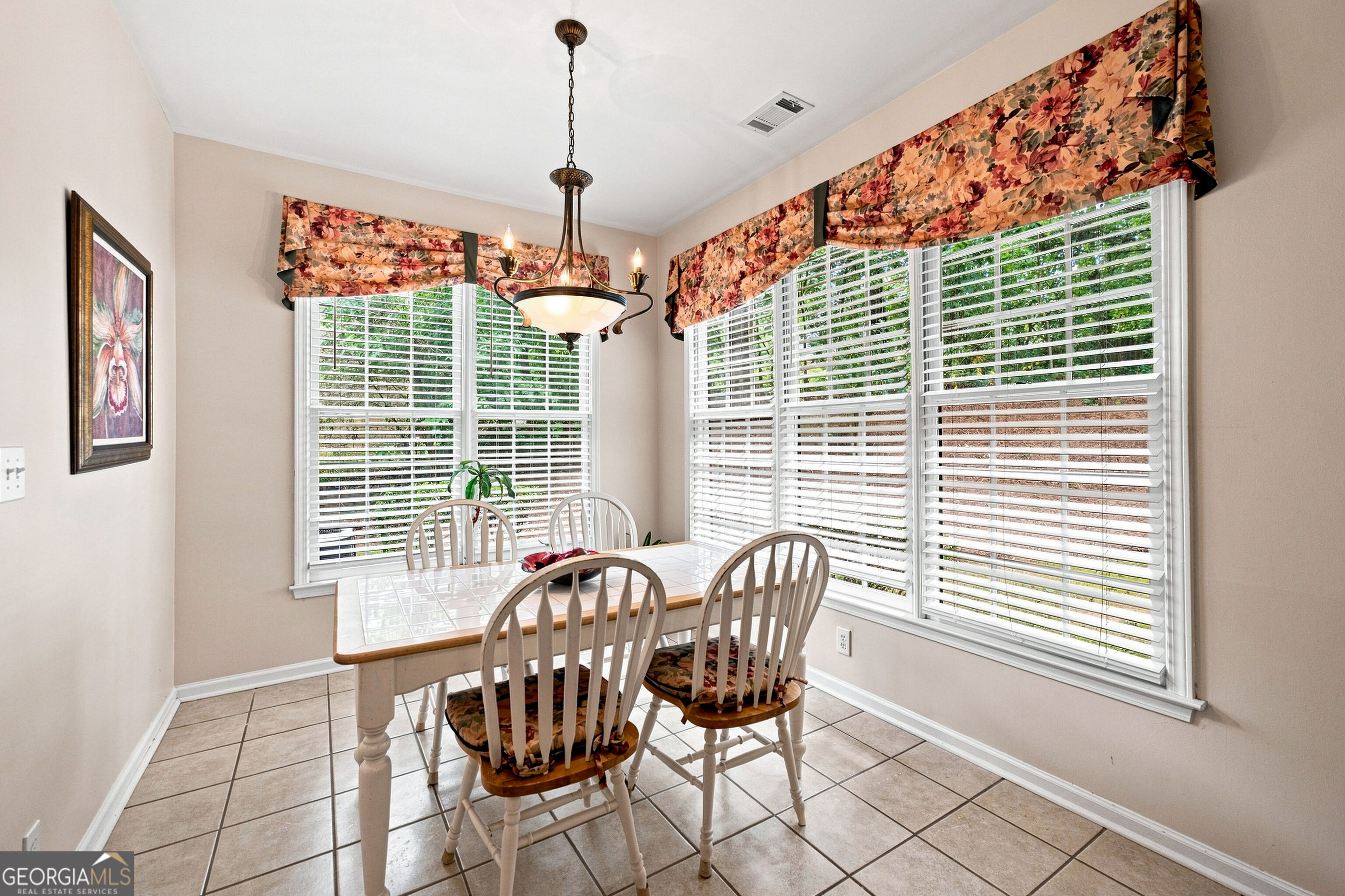 243 Harbor Pointe Drive Property Photo 18