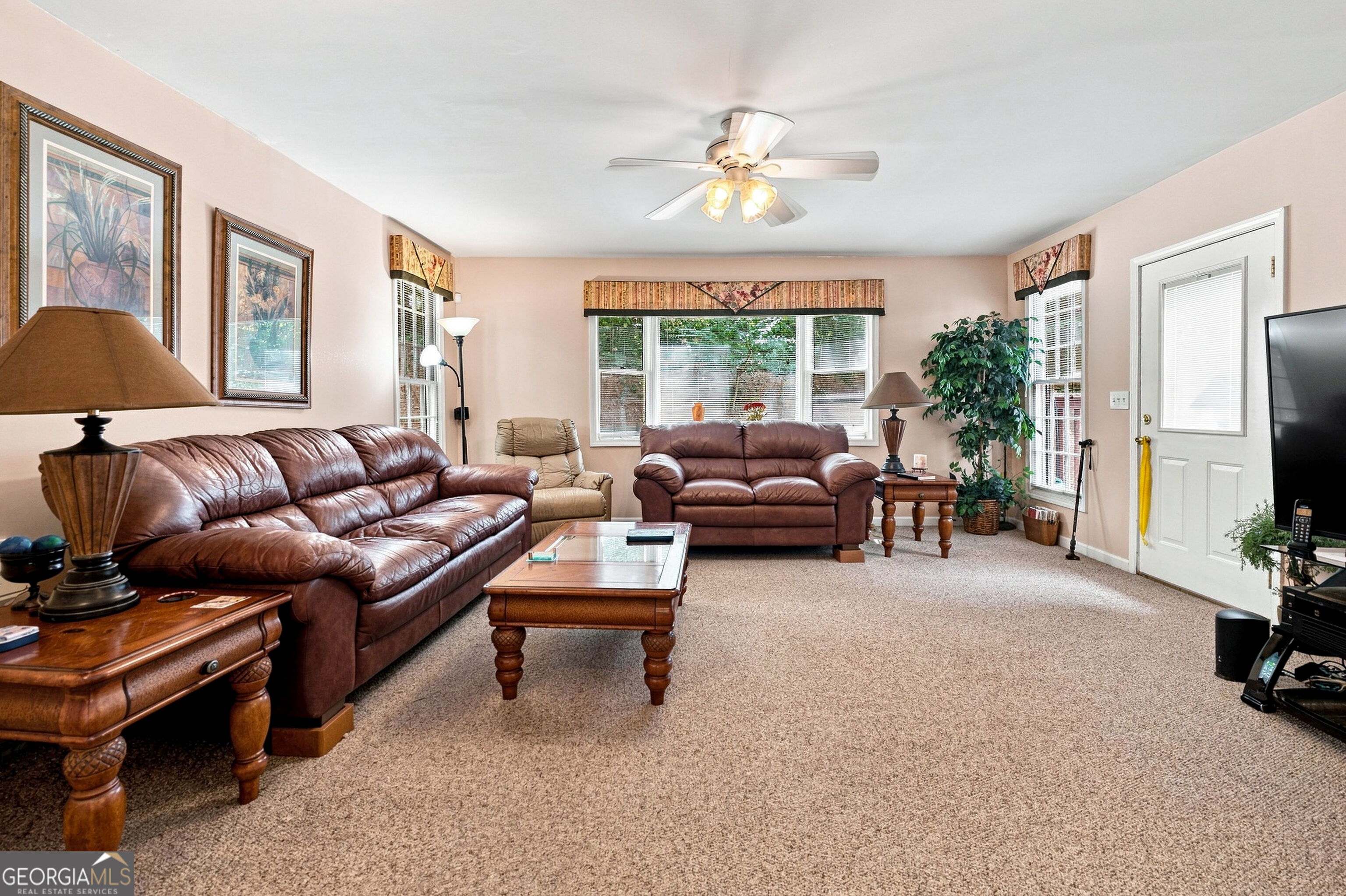 243 Harbor Pointe Drive Property Photo 19