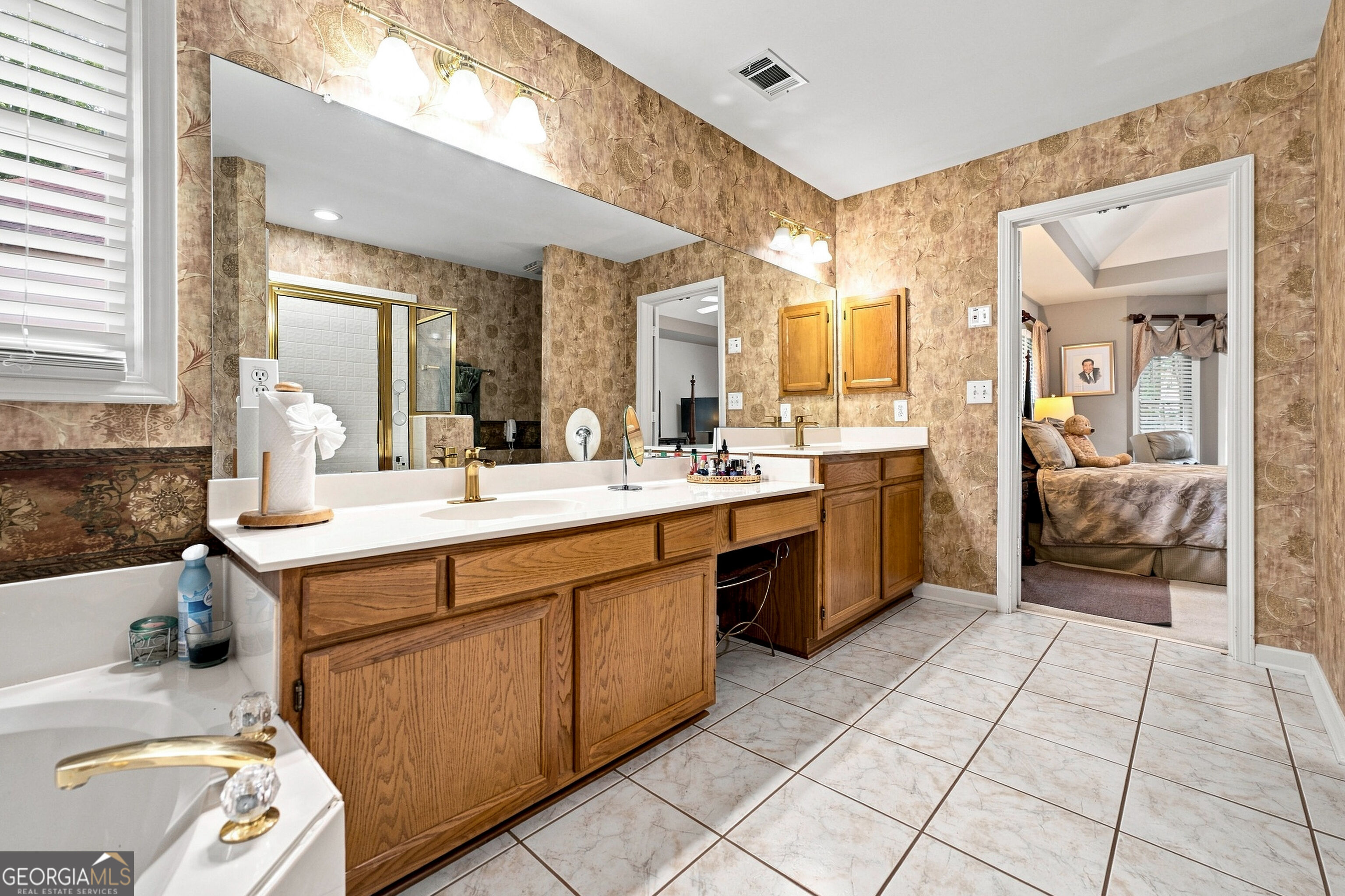 243 Harbor Pointe Drive Property Photo 38