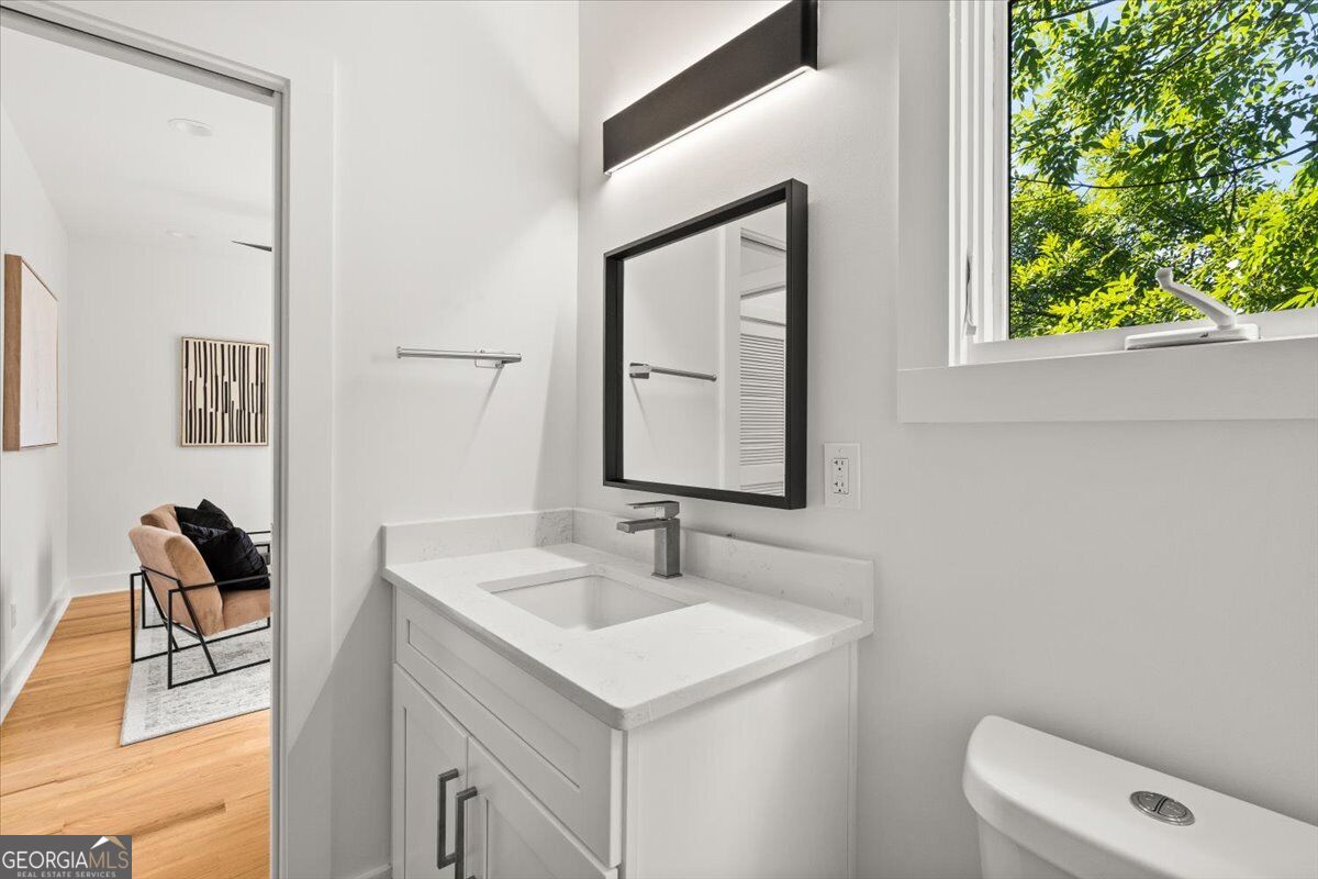 176b Sampson Street Ne Property Photo 24