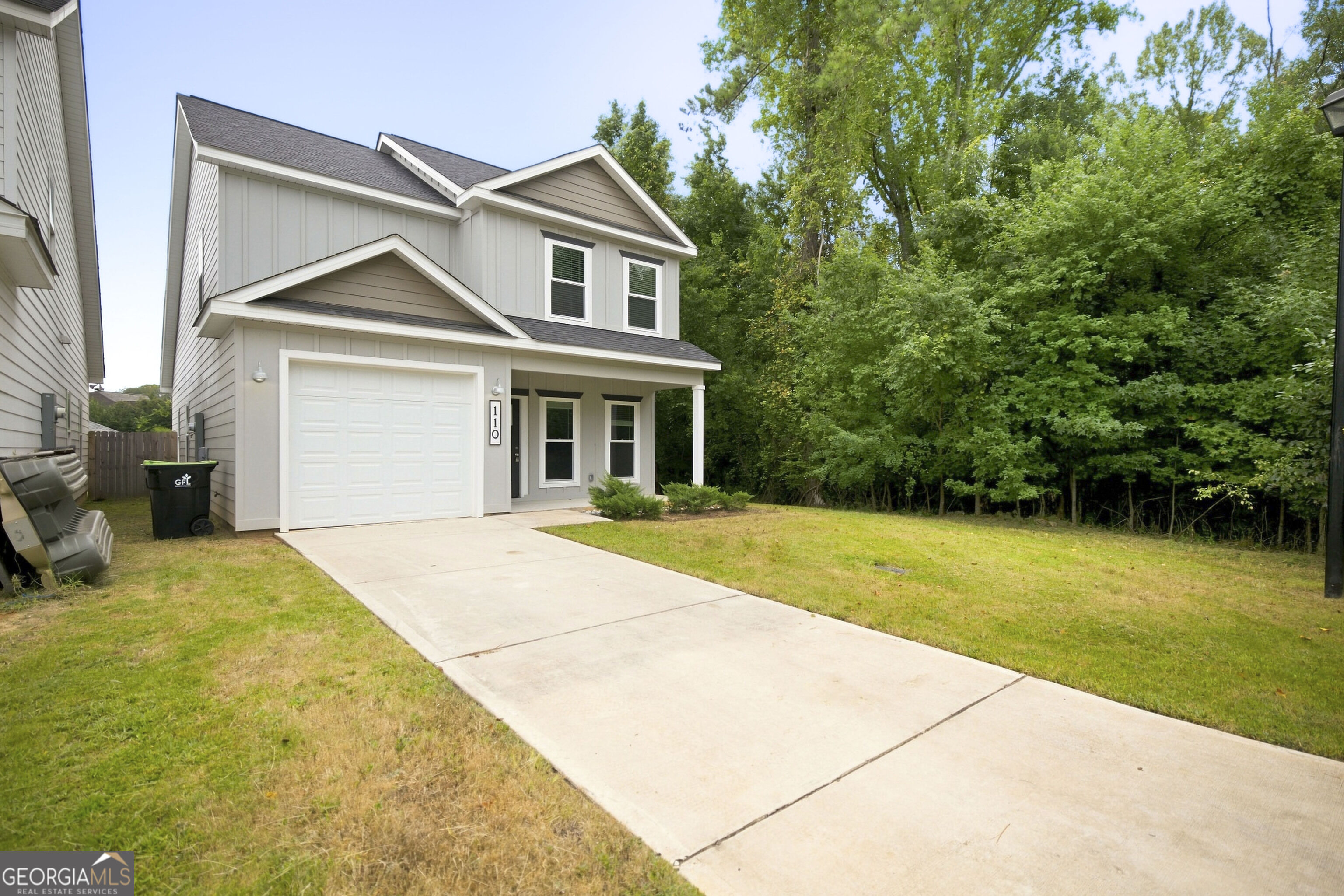 110 Leisure Pointe Cove Property Photo 2