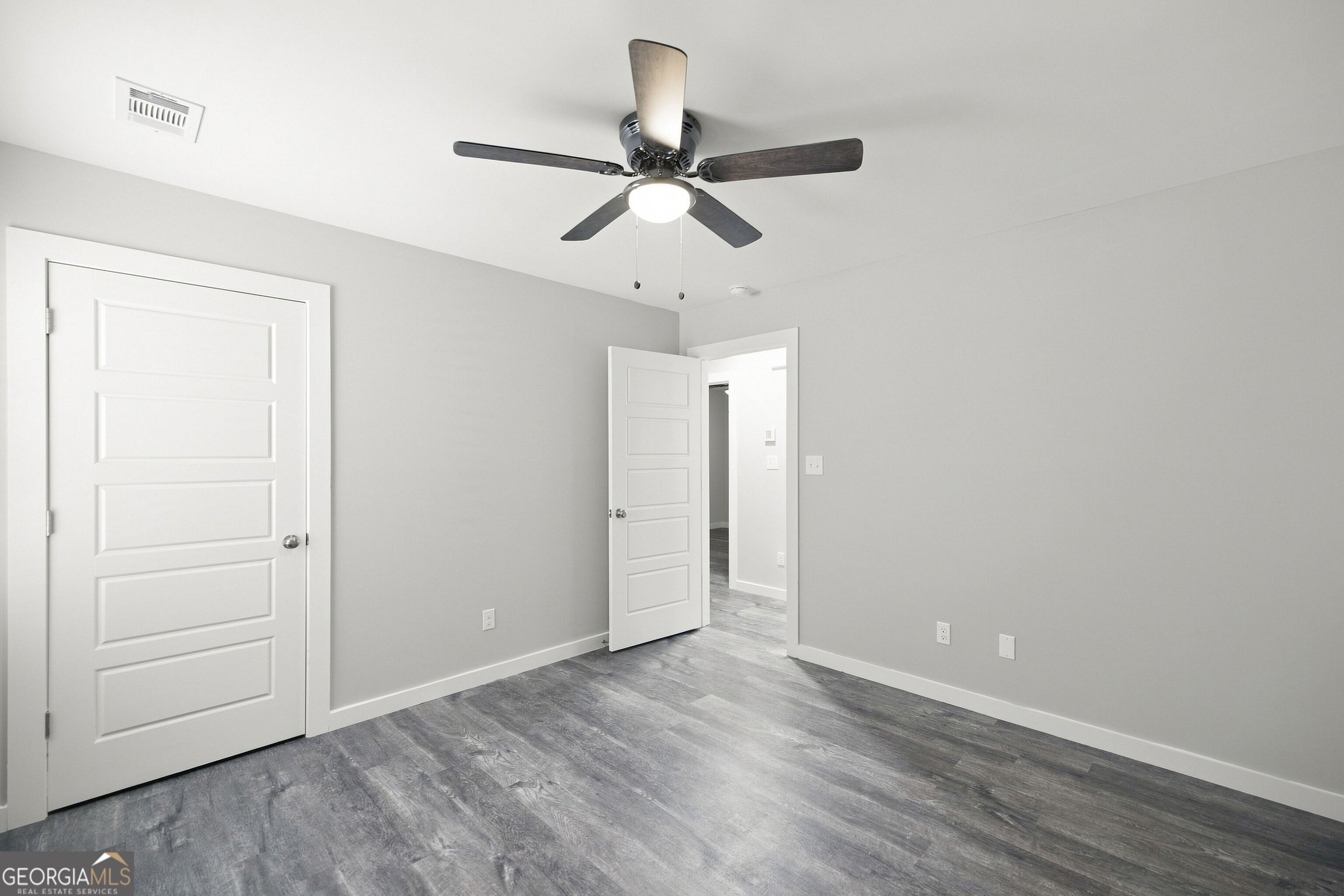 110 Leisure Pointe Cove Property Photo 25